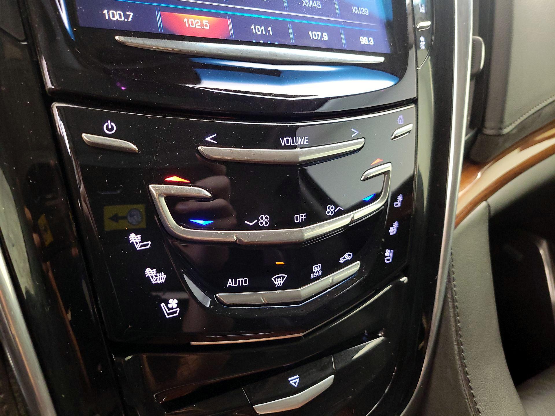 Thumbnail: 2015 Cadillac Escalade - 17