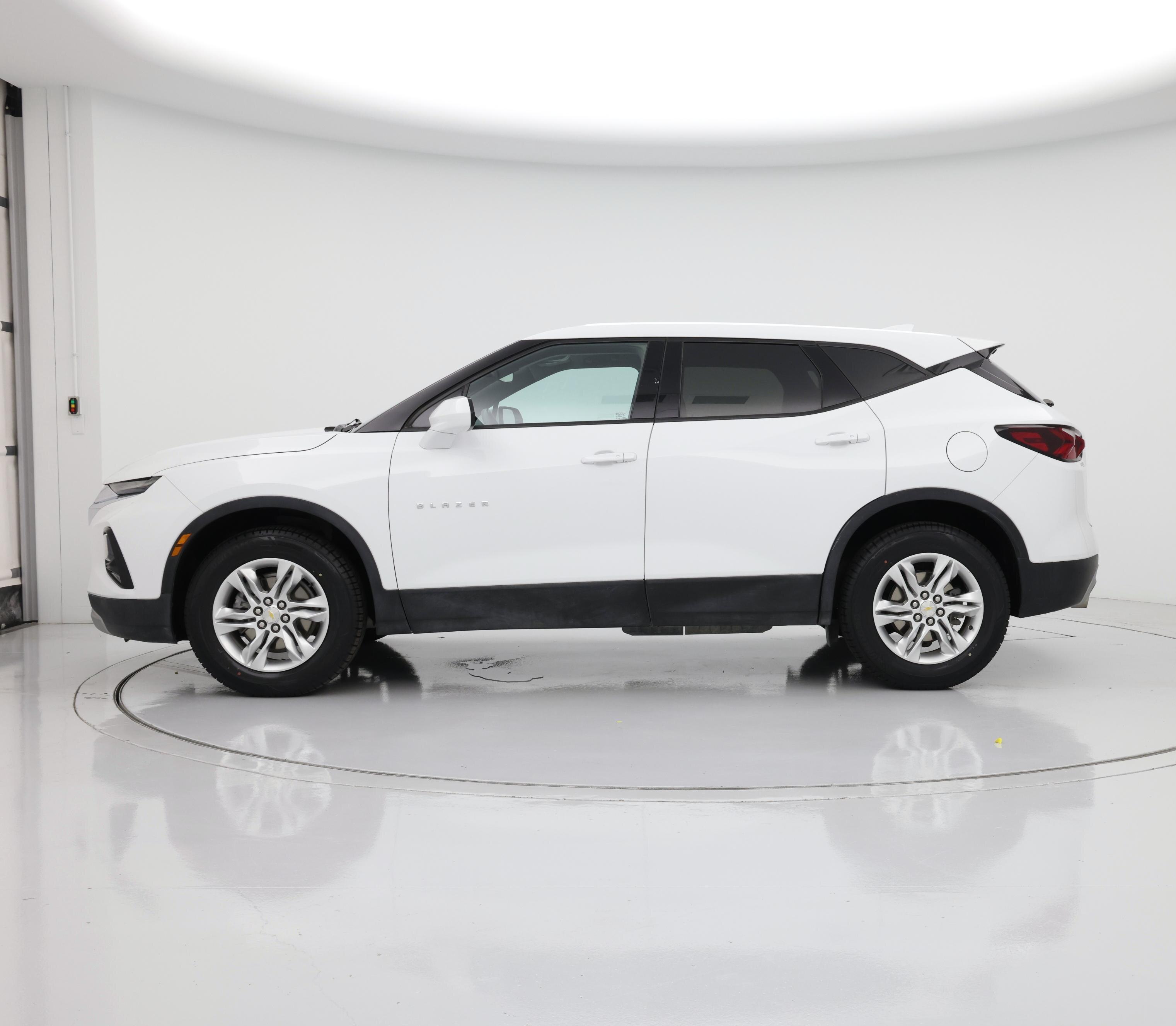 Thumbnail: 2021 Chevrolet Blazer - 3