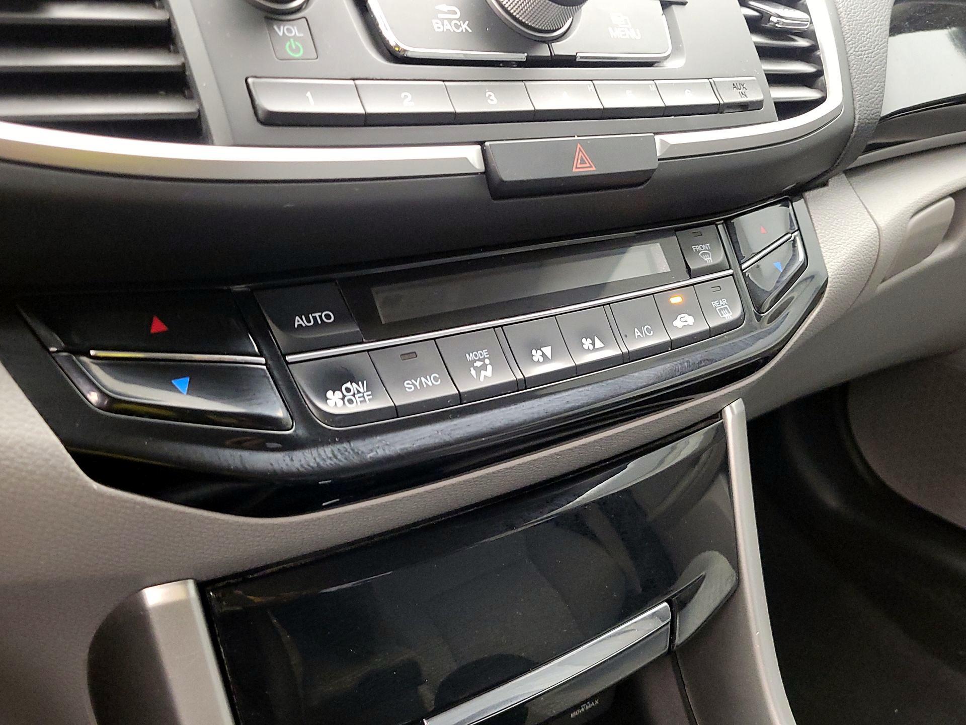 Thumbnail: 2016 Honda Accord - 16