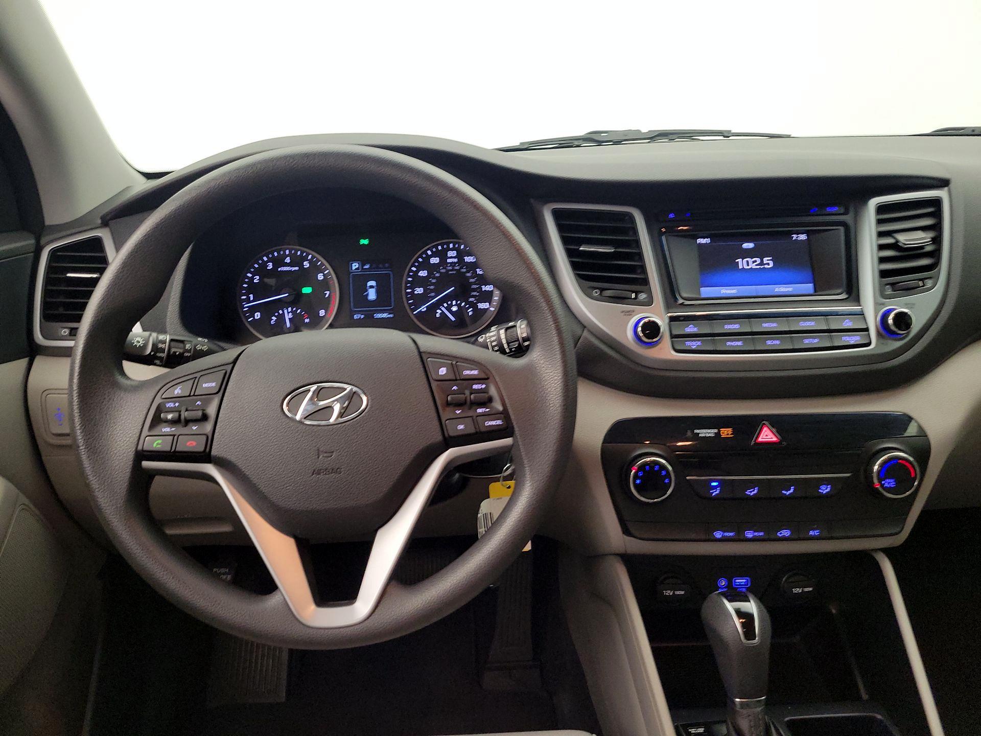 Thumbnail: 2017 Hyundai Tucson - 10