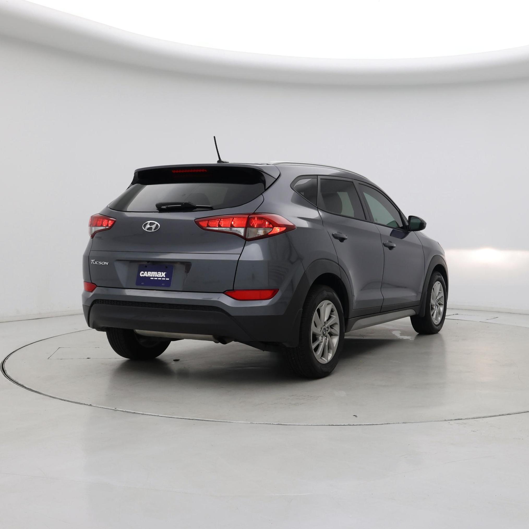 Thumbnail: 2017 Hyundai Tucson - 8