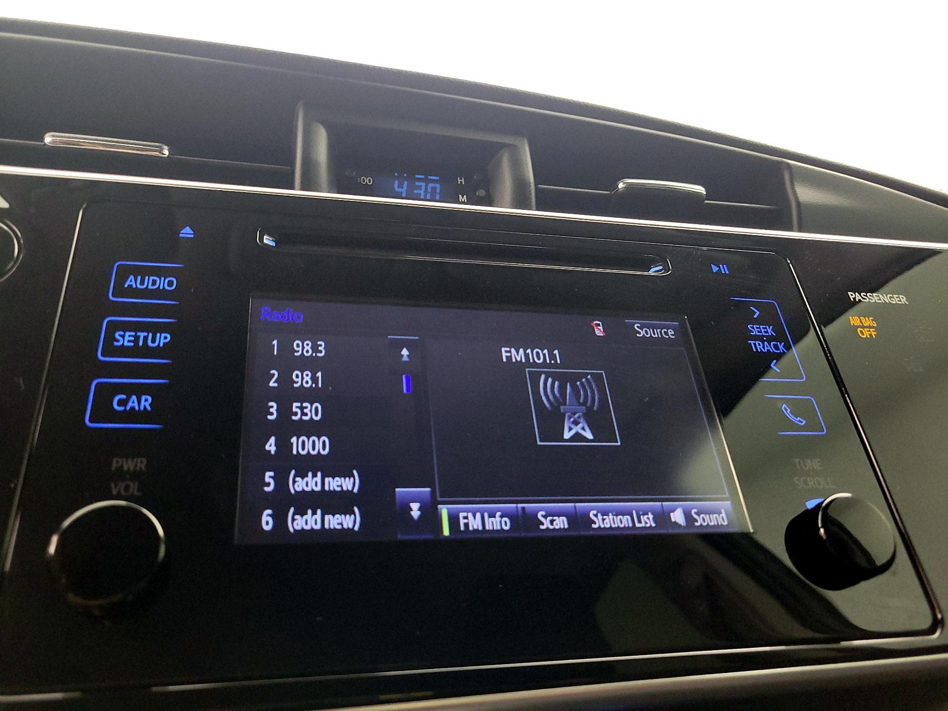 Thumbnail: 2017 Toyota Corolla - 15