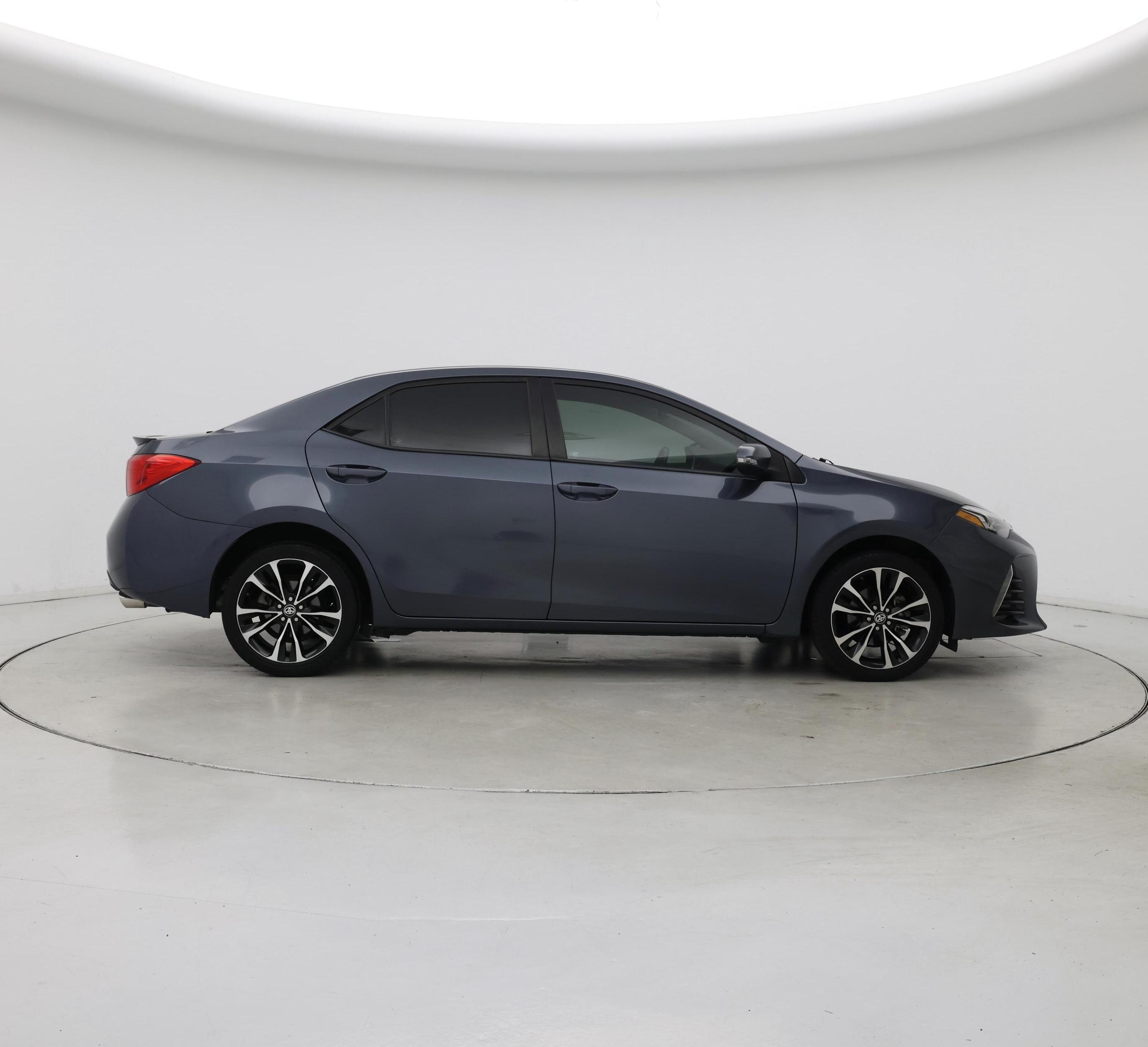 Thumbnail: 2017 Toyota Corolla - 7