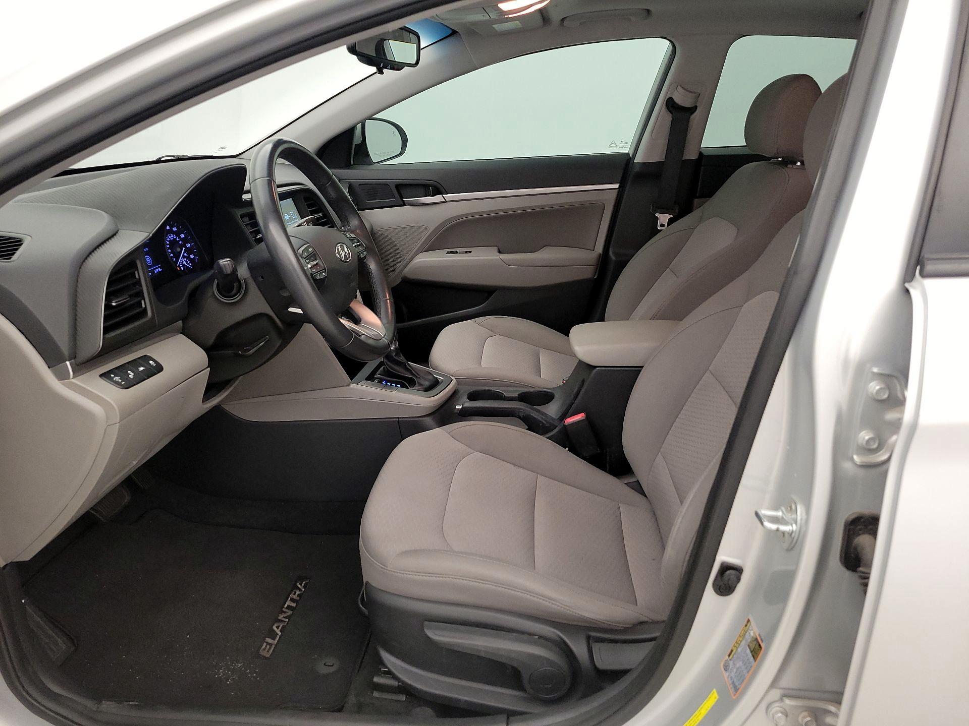 Thumbnail: 2020 Hyundai Elantra - 11