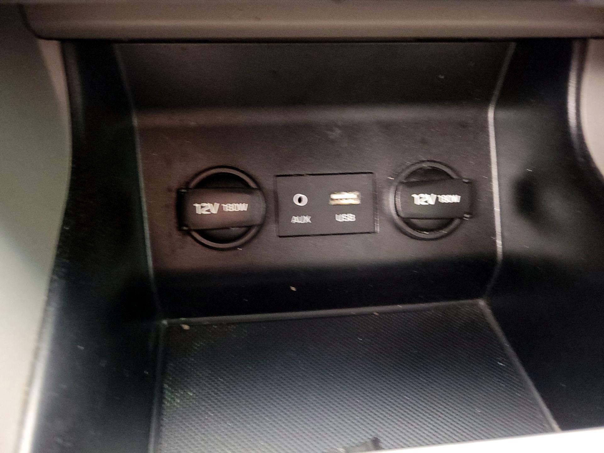 Thumbnail: 2020 Hyundai Elantra - 18
