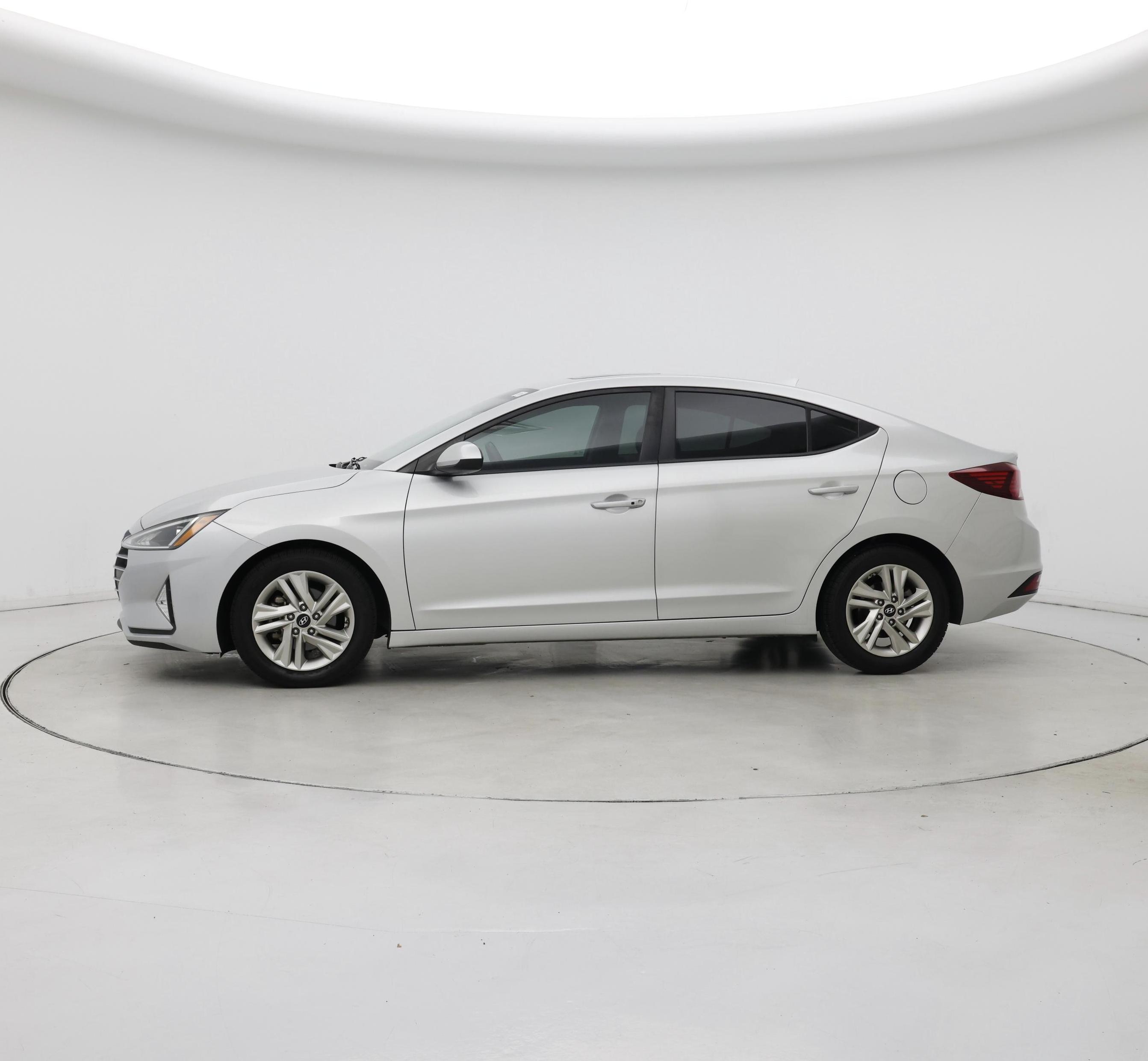 Thumbnail: 2020 Hyundai Elantra - 3