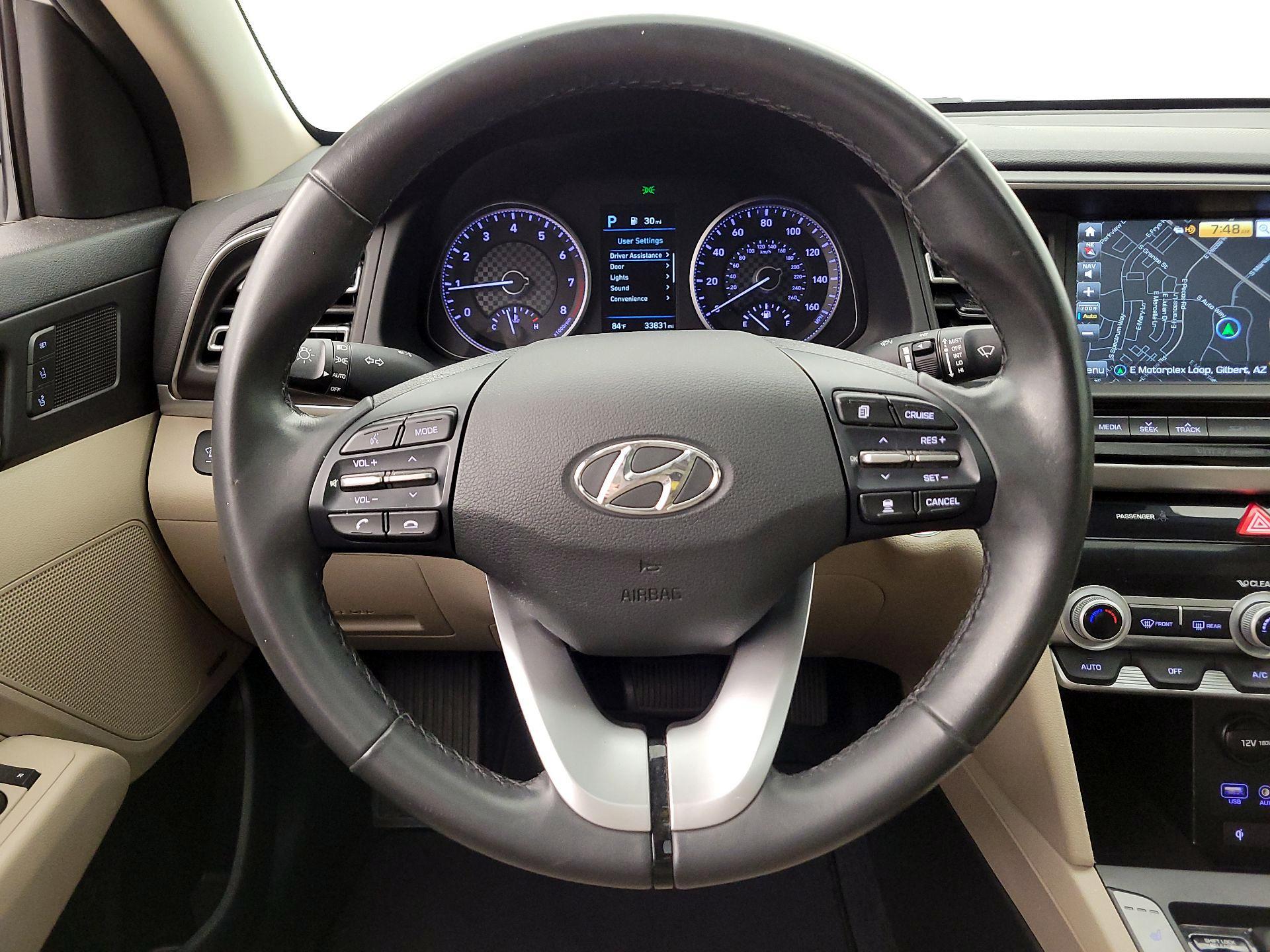 Thumbnail: 2020 Hyundai Elantra - 10