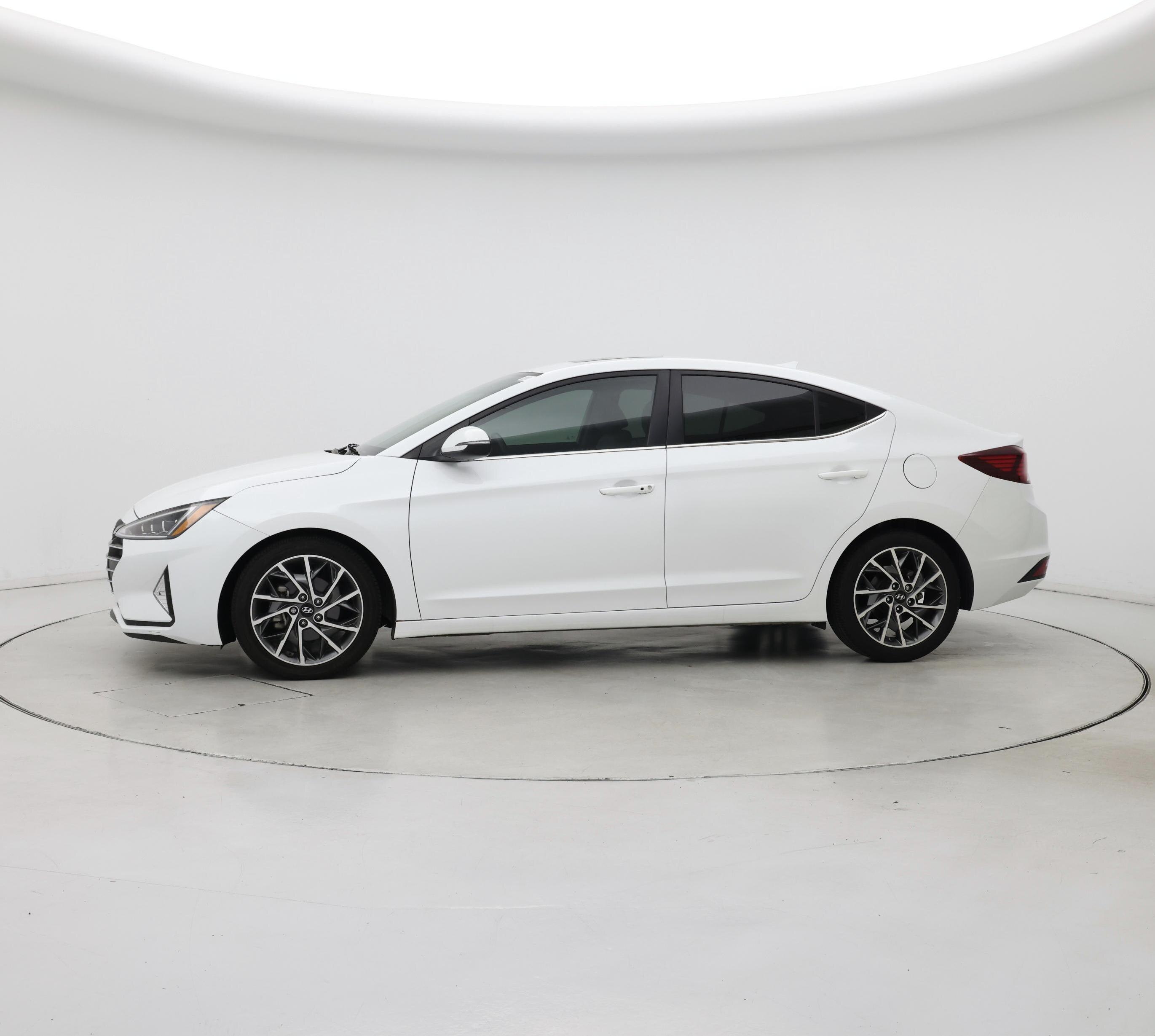 Thumbnail: 2020 Hyundai Elantra - 3