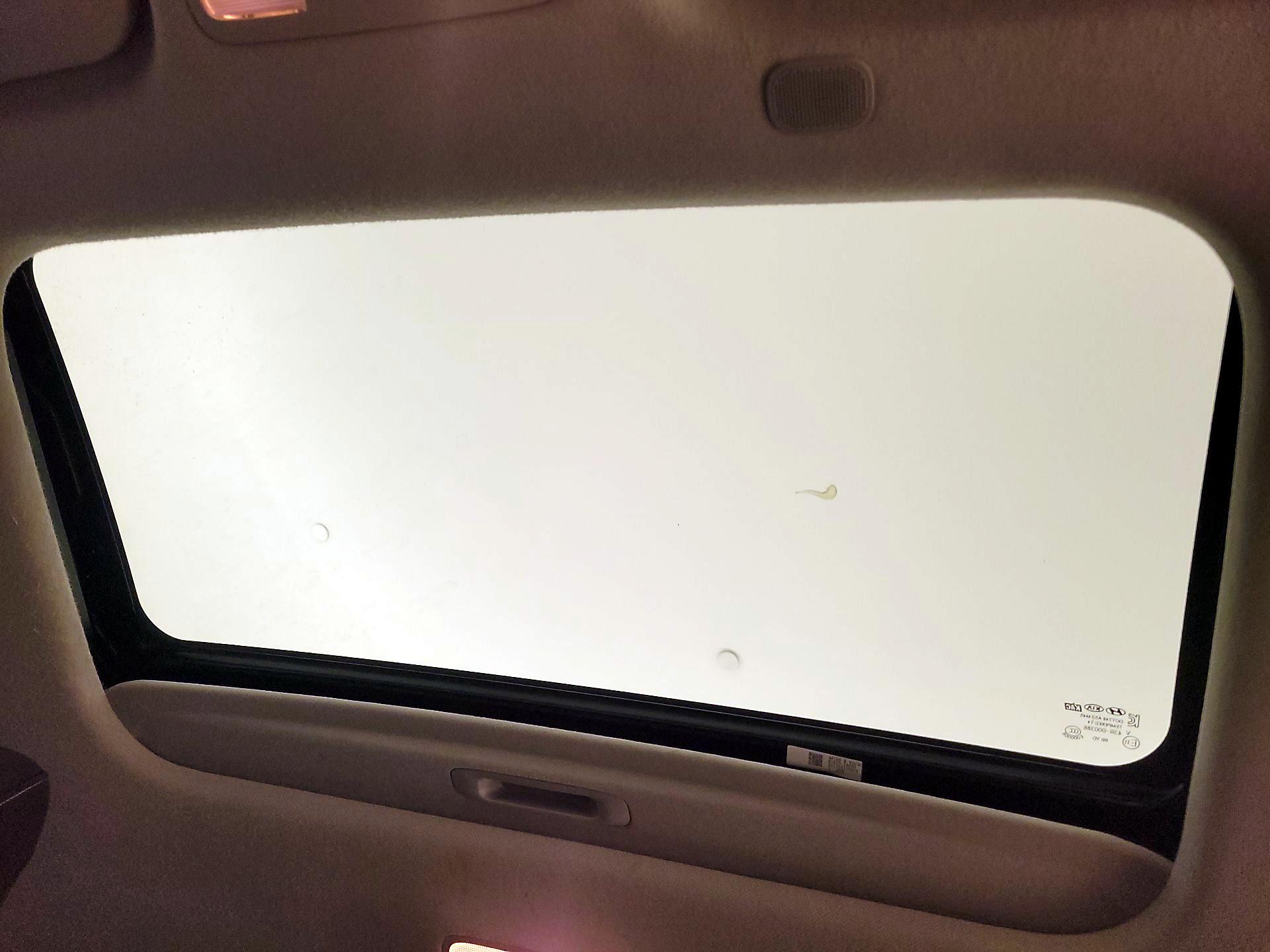 Thumbnail: 2018 Kia Forte - 19