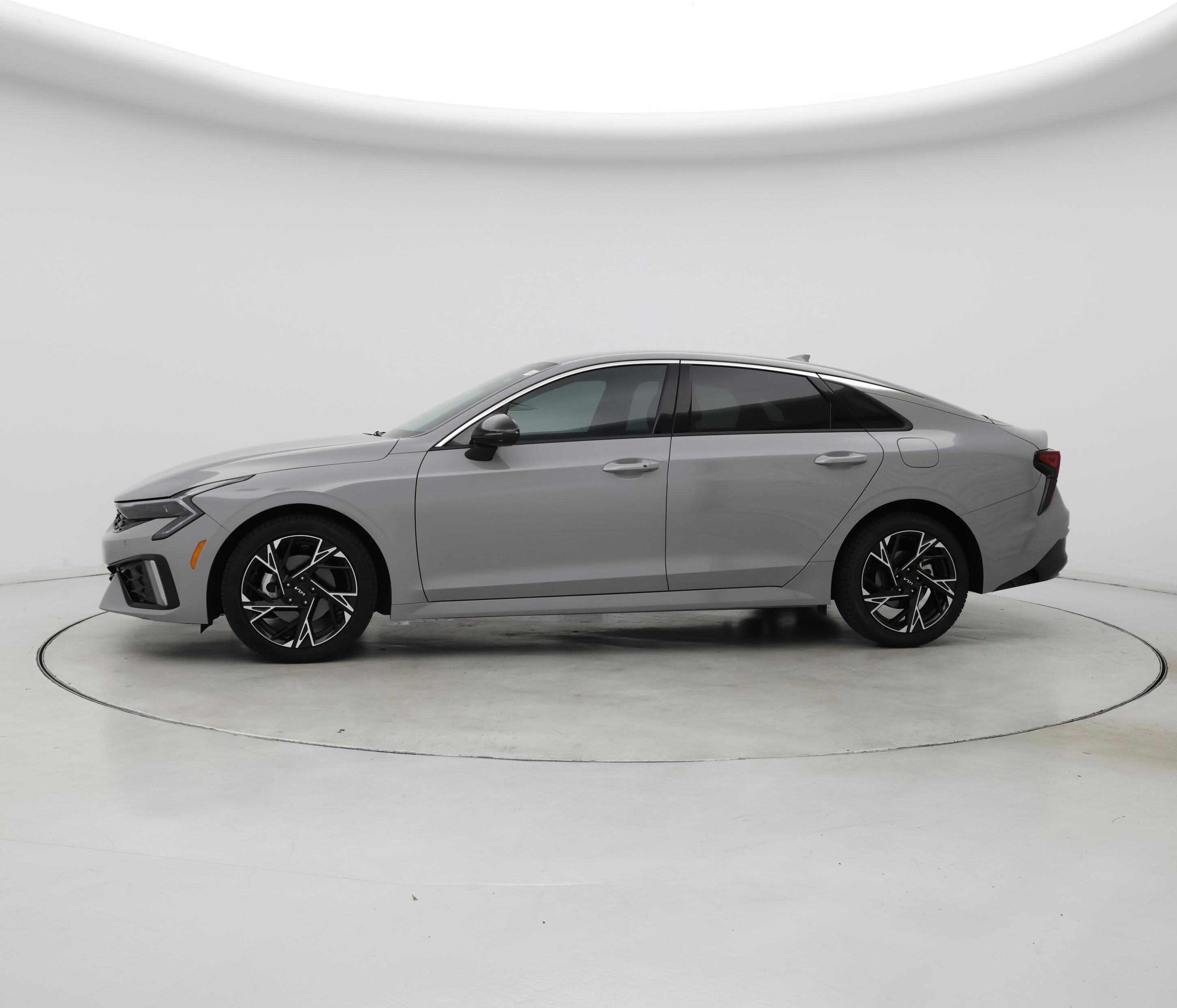 Thumbnail: 2025 Kia K5 - 3