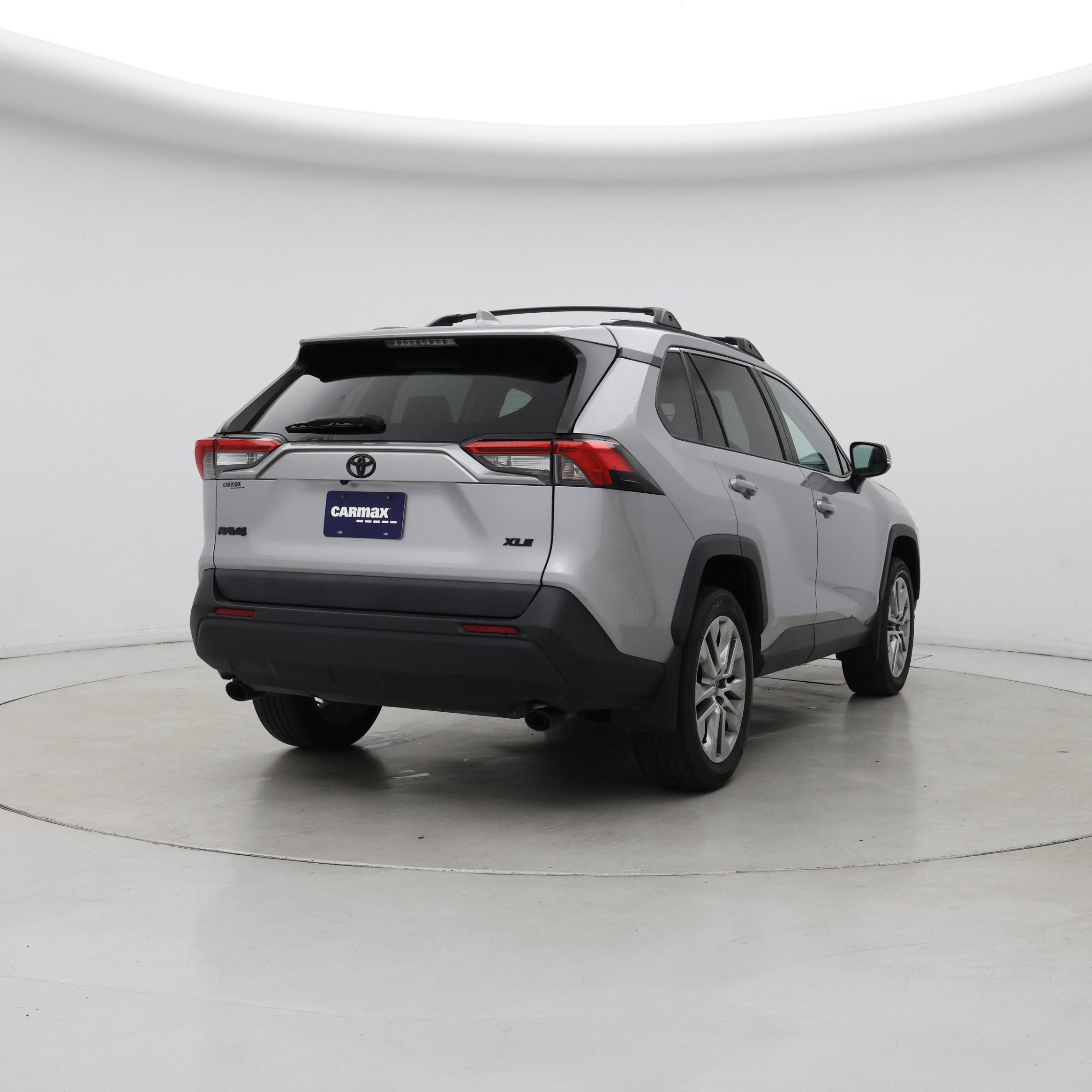 Thumbnail: 2022 Toyota RAV4 - 8