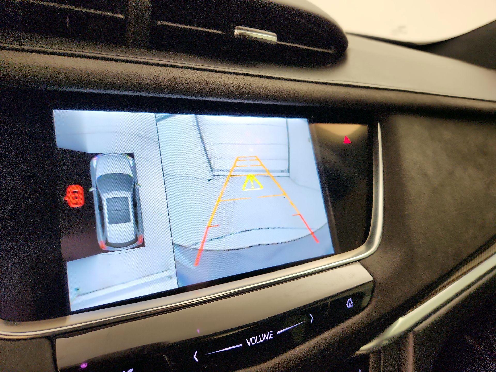 Thumbnail: 2017 Cadillac XT5 - 14