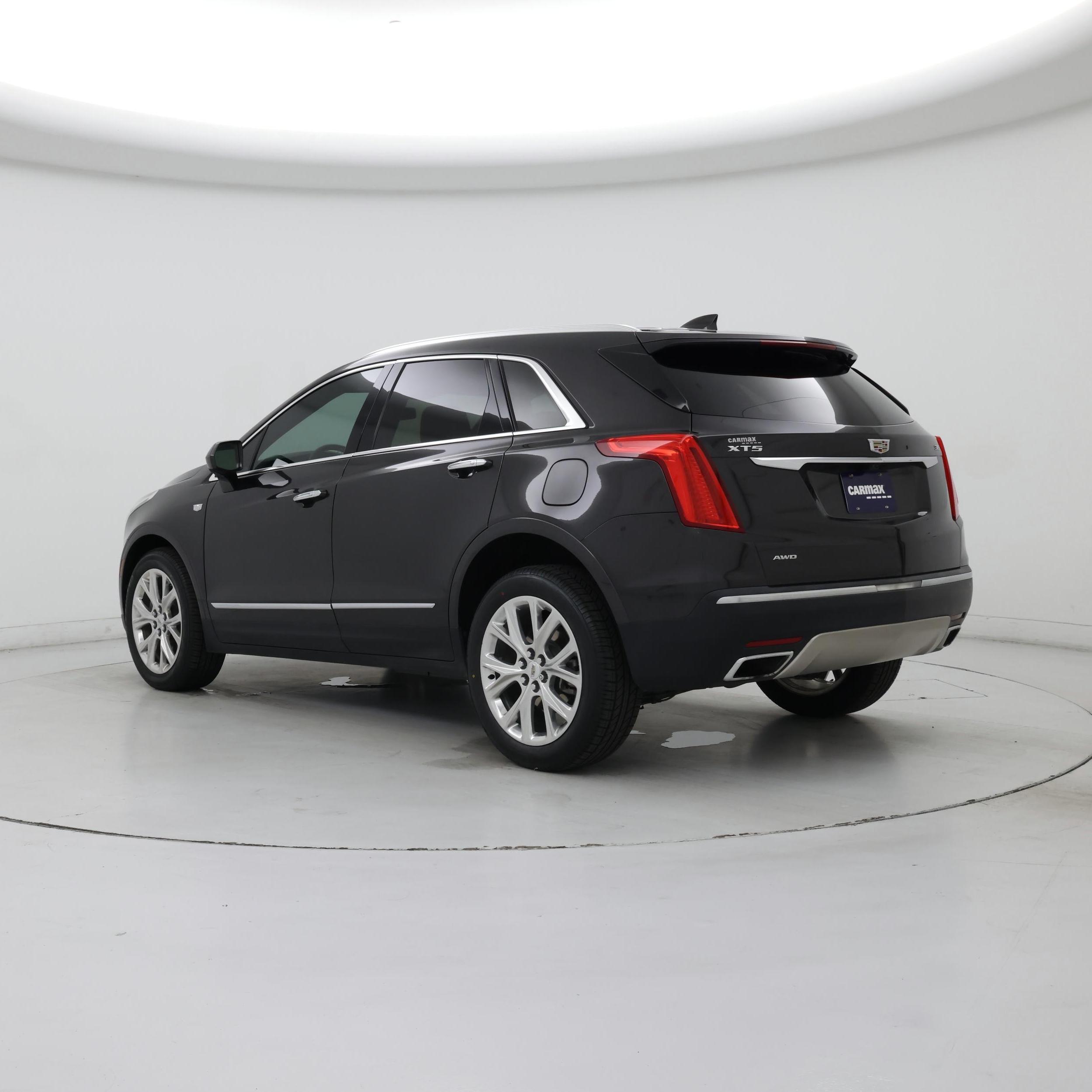 Thumbnail: 2017 Cadillac XT5 - 2