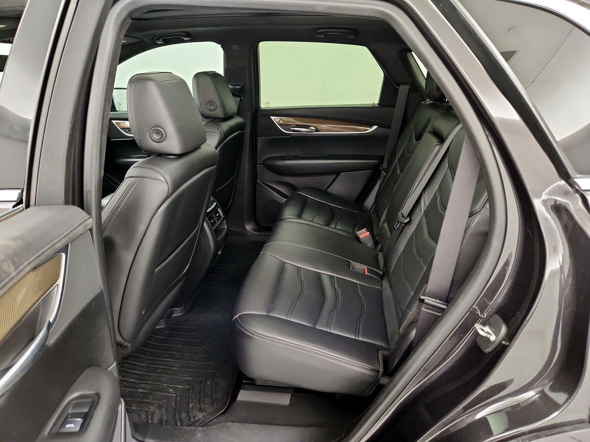 Thumbnail: 2017 Cadillac XT5 - 20