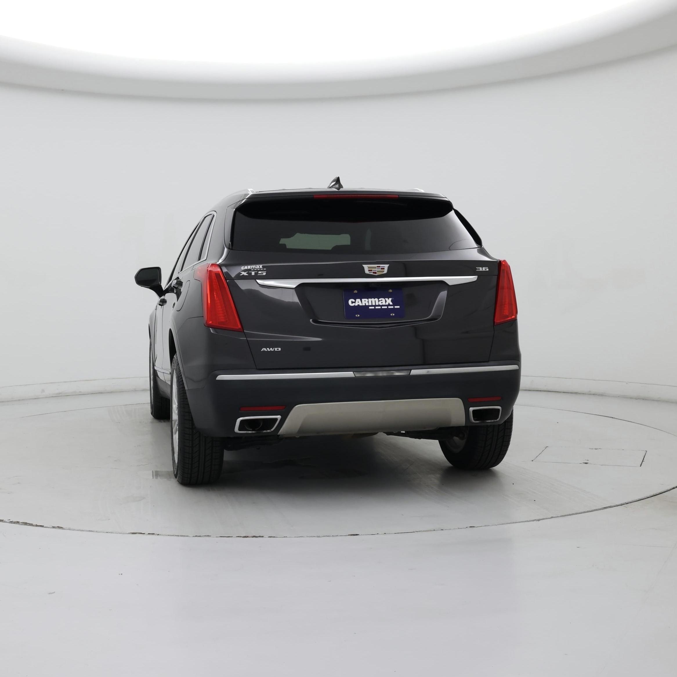 Thumbnail: 2017 Cadillac XT5 - 6
