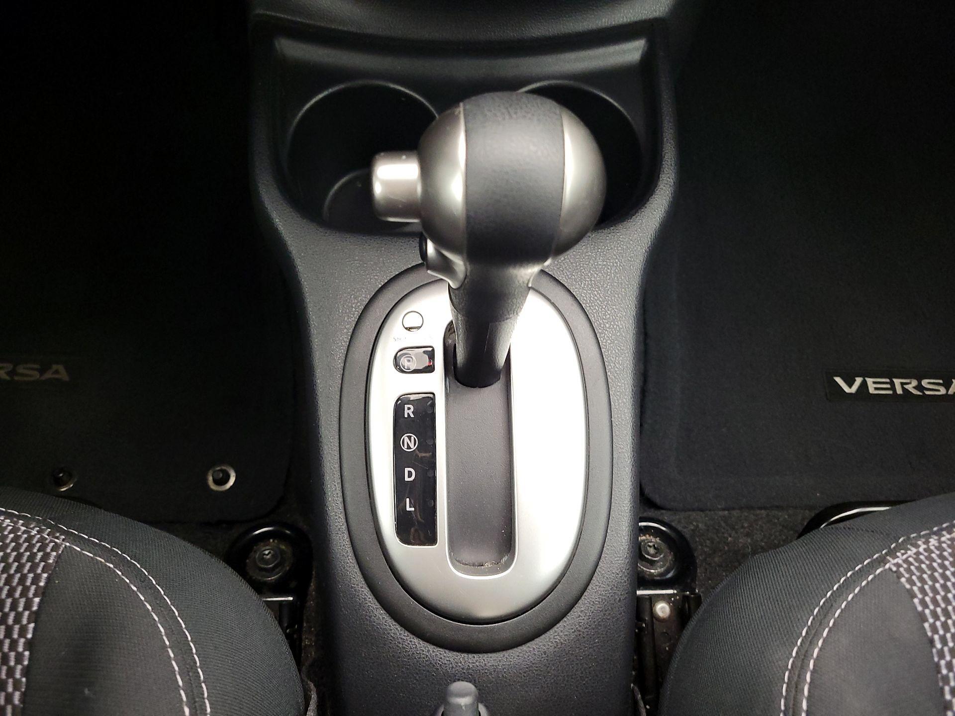 Thumbnail: 2016 Nissan Versa - 16