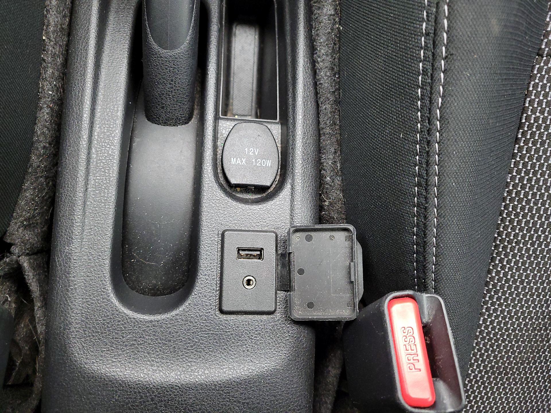 Thumbnail: 2016 Nissan Versa - 17