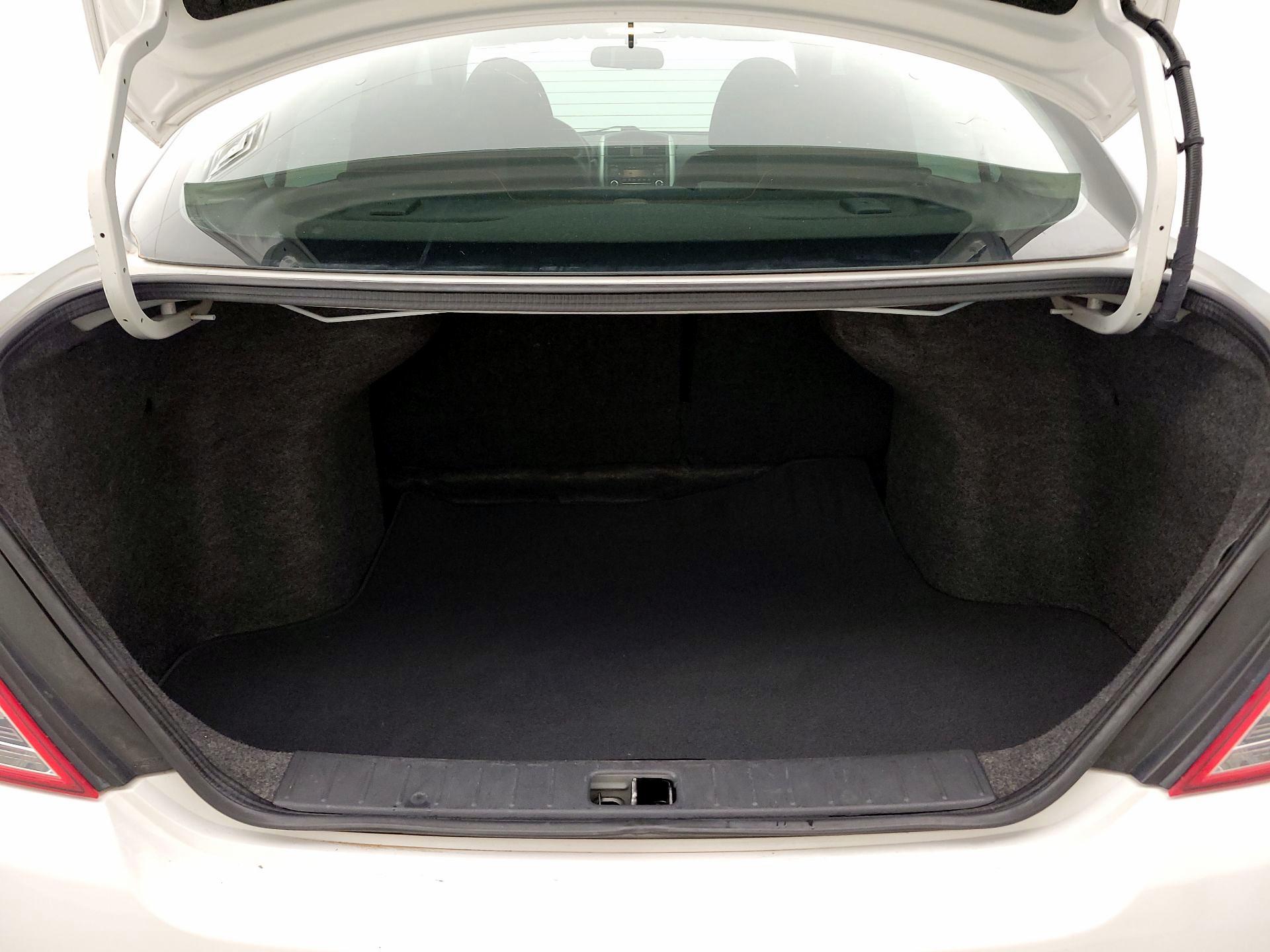 Thumbnail: 2016 Nissan Versa - 19