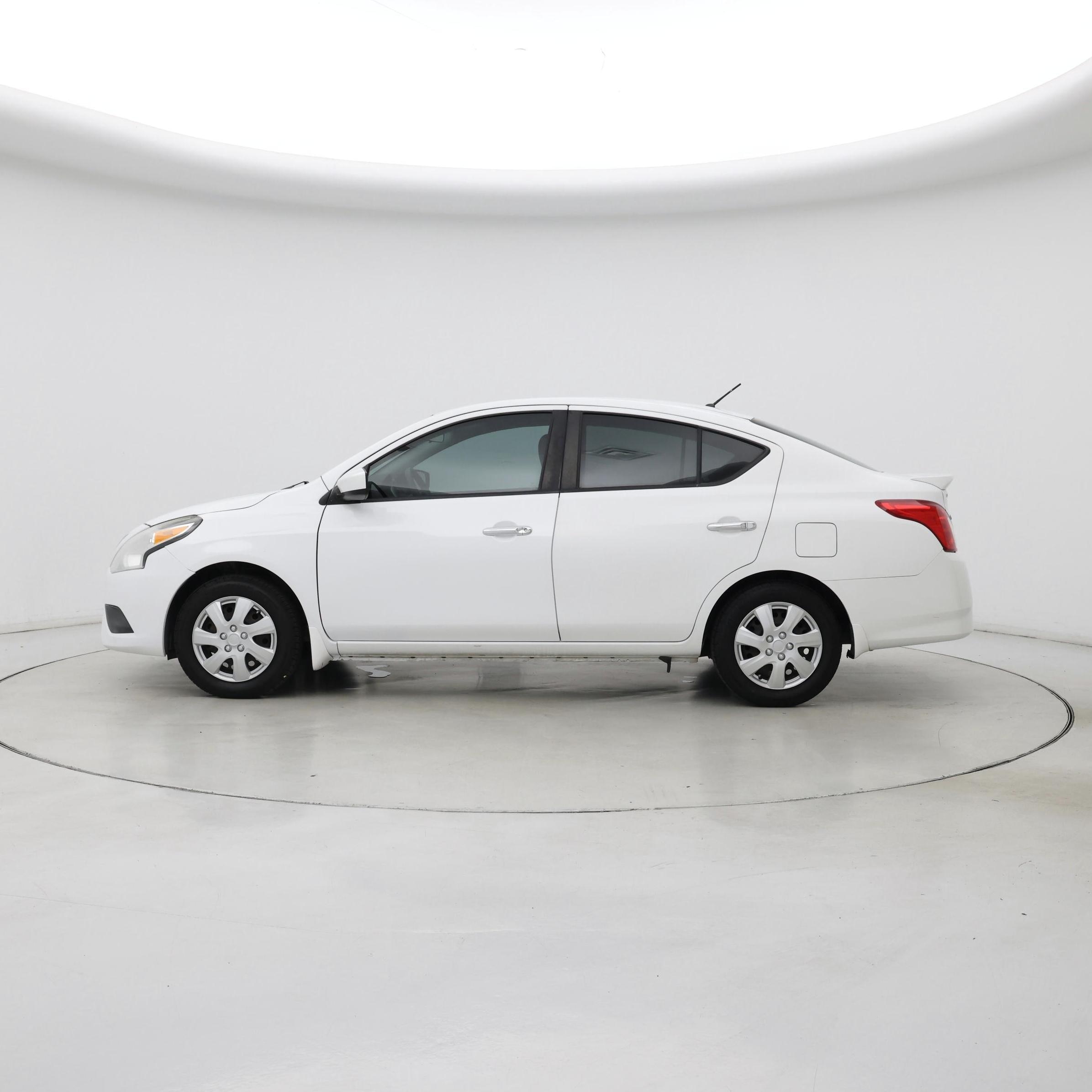 Thumbnail: 2016 Nissan Versa - 3