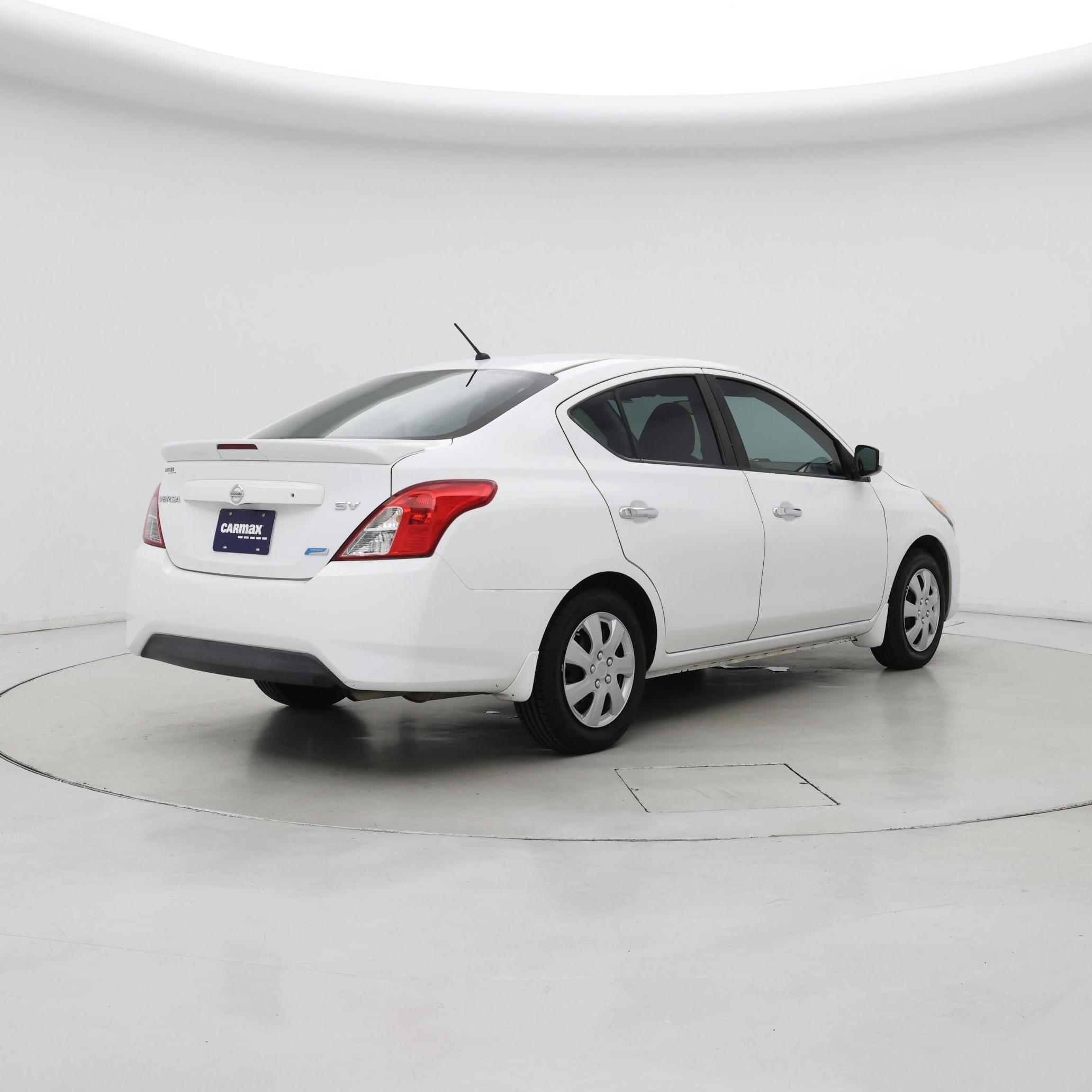 Thumbnail: 2016 Nissan Versa - 8