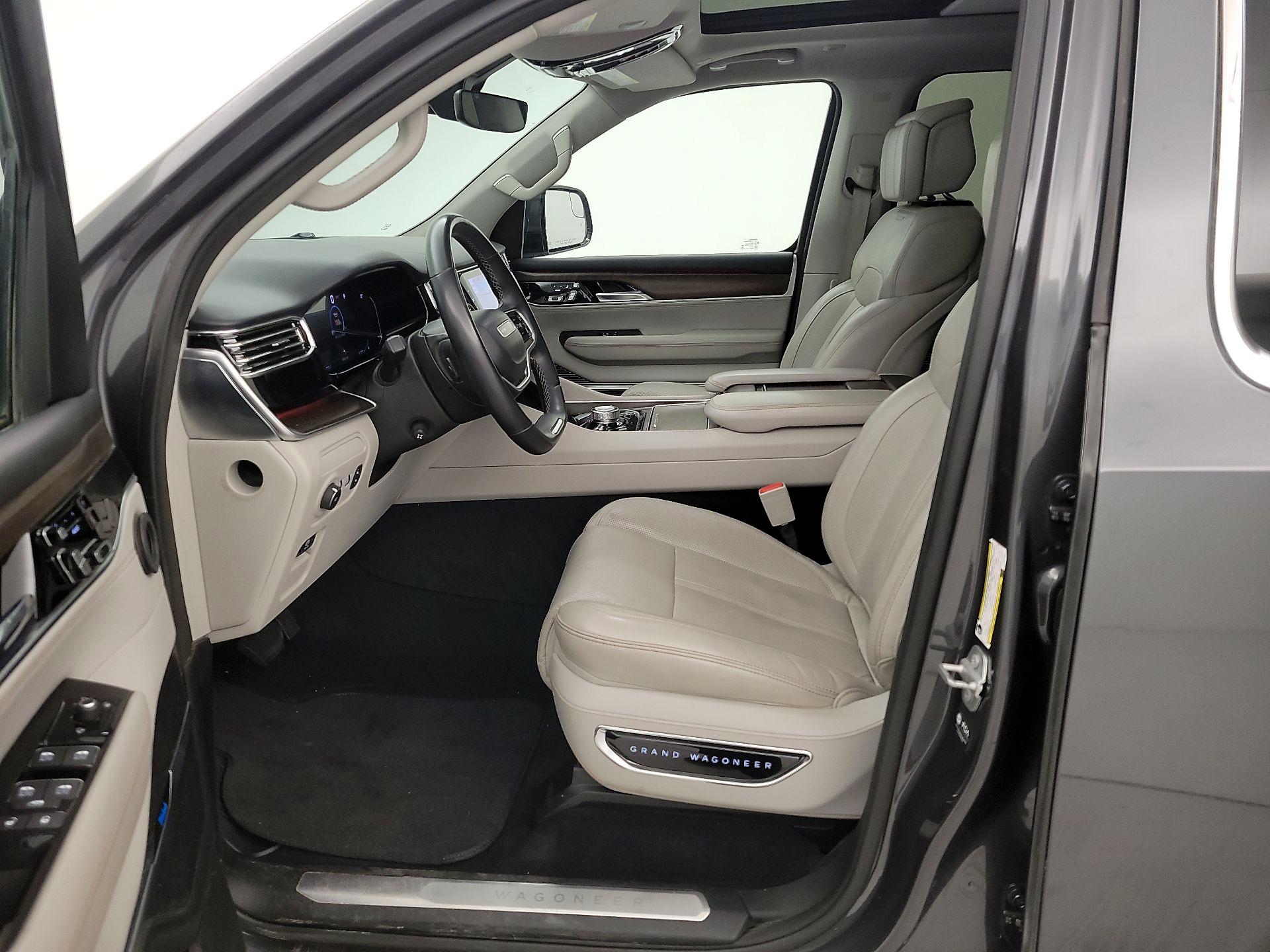 Thumbnail: 2022 Jeep Grand Wagoneer - 11