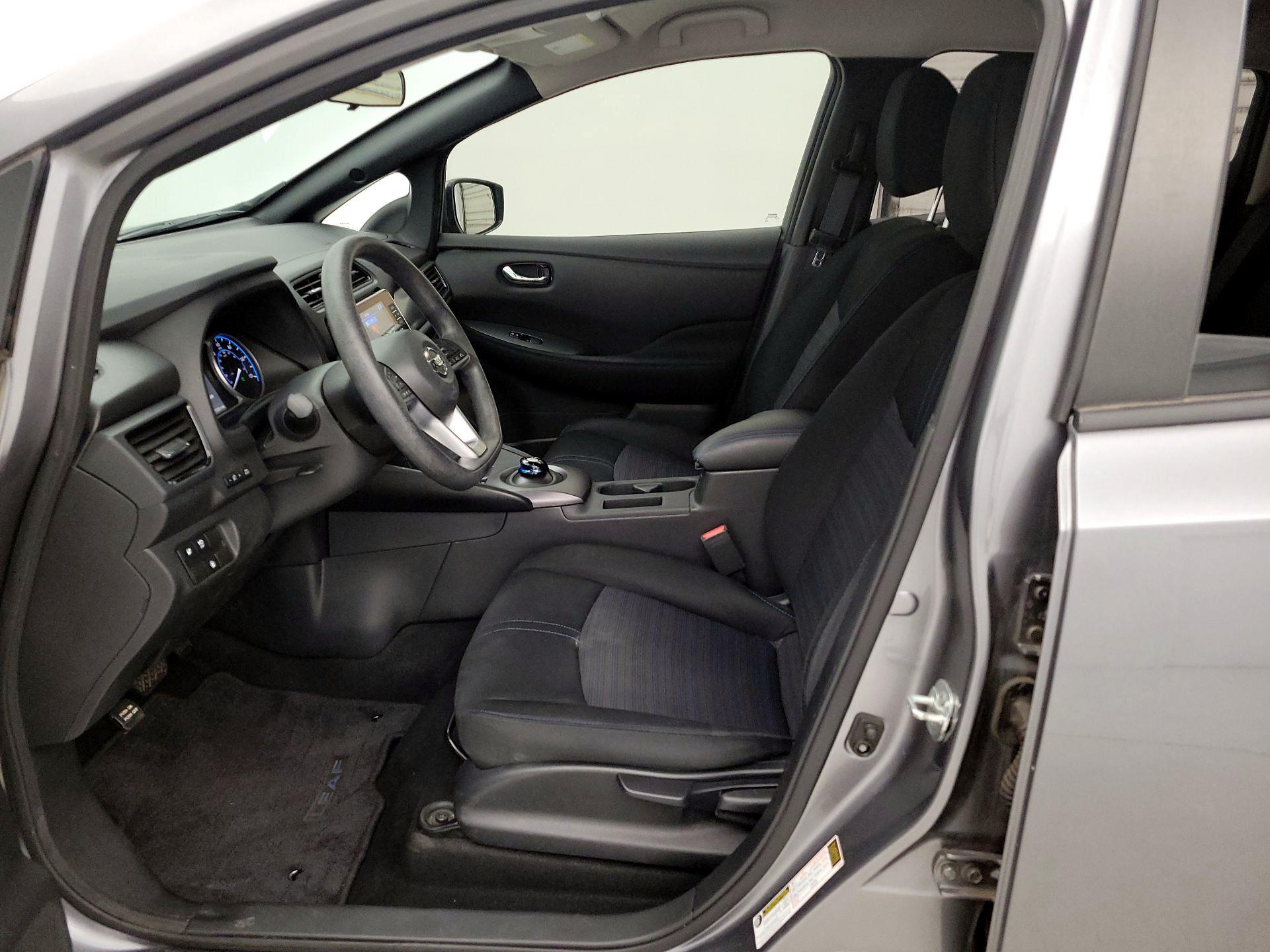 Thumbnail: 2022 Nissan Leaf - 11