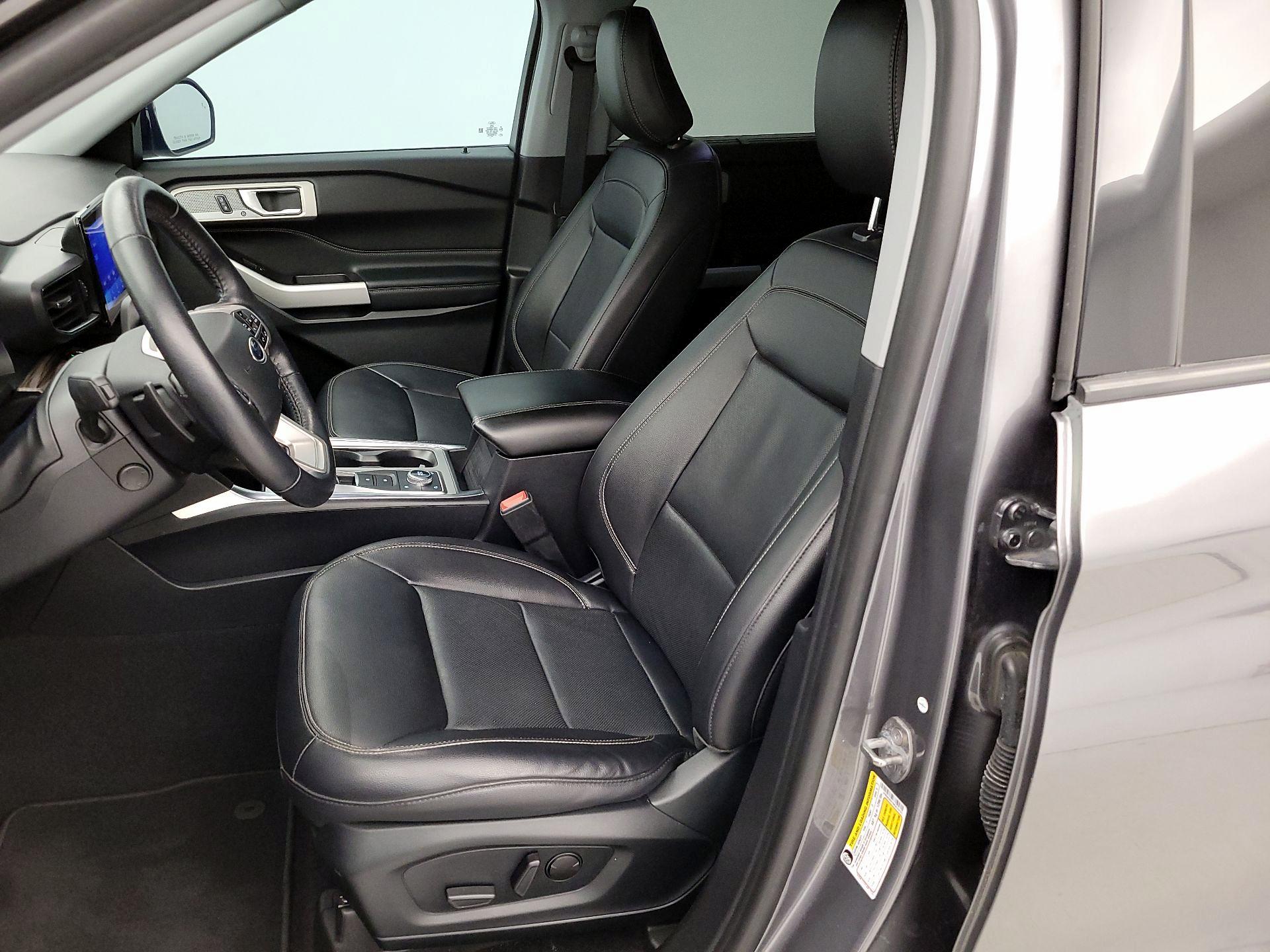 Thumbnail: 2021 Ford Explorer - 11