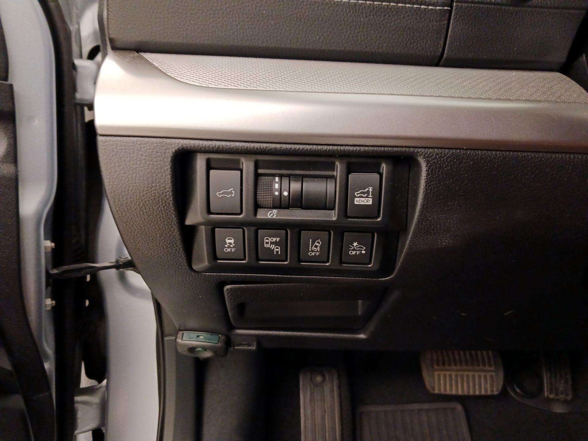 Thumbnail: 2018 Subaru Outback - 13