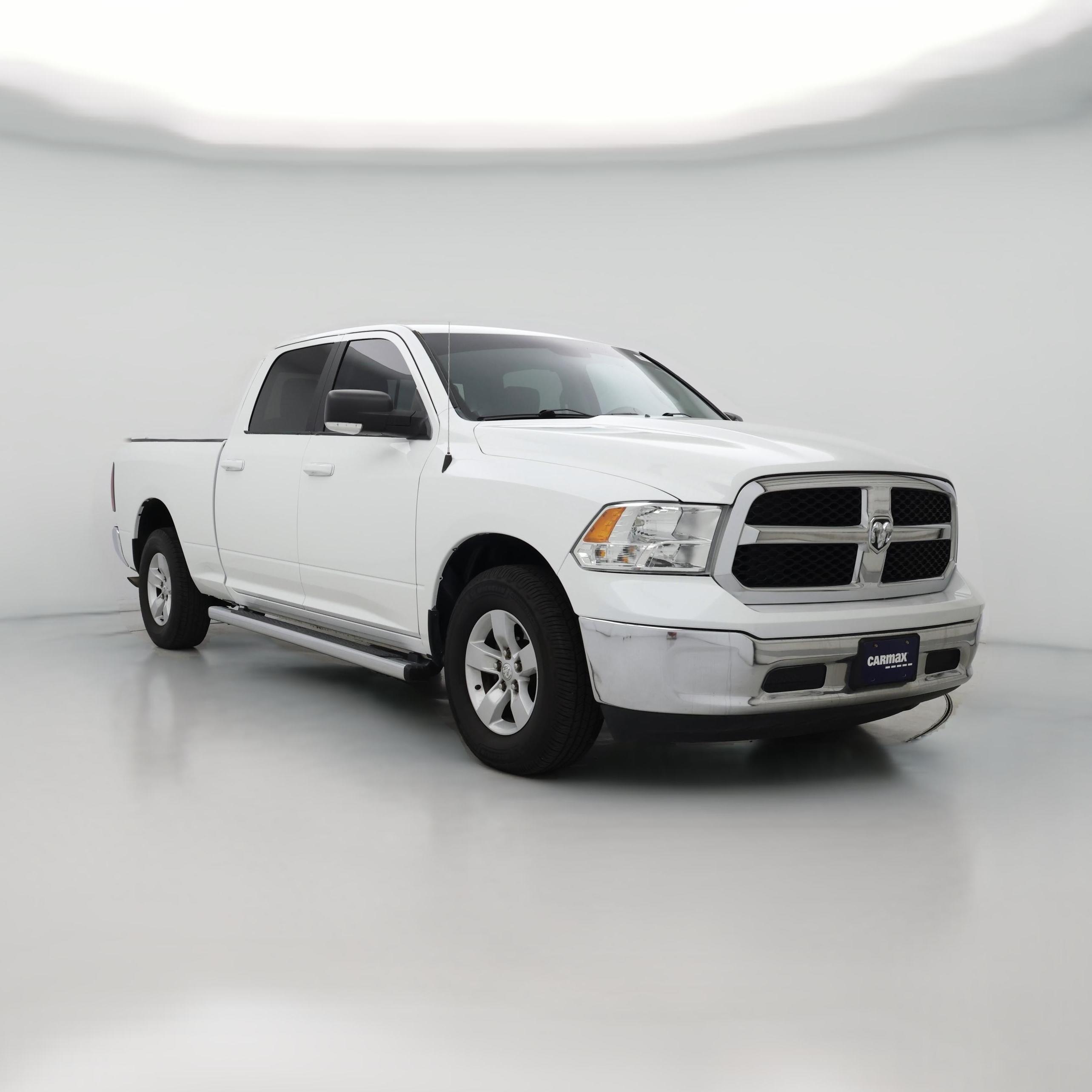 Thumbnail: 2020 RAM 1500 Classic - 1