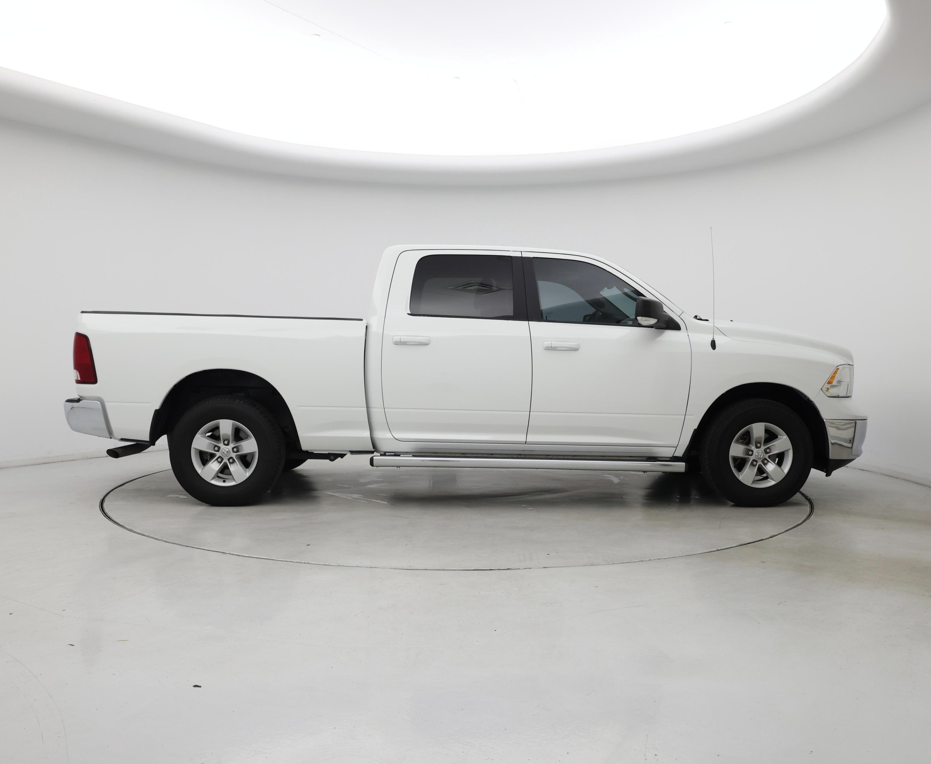 Thumbnail: 2020 RAM 1500 Classic - 7