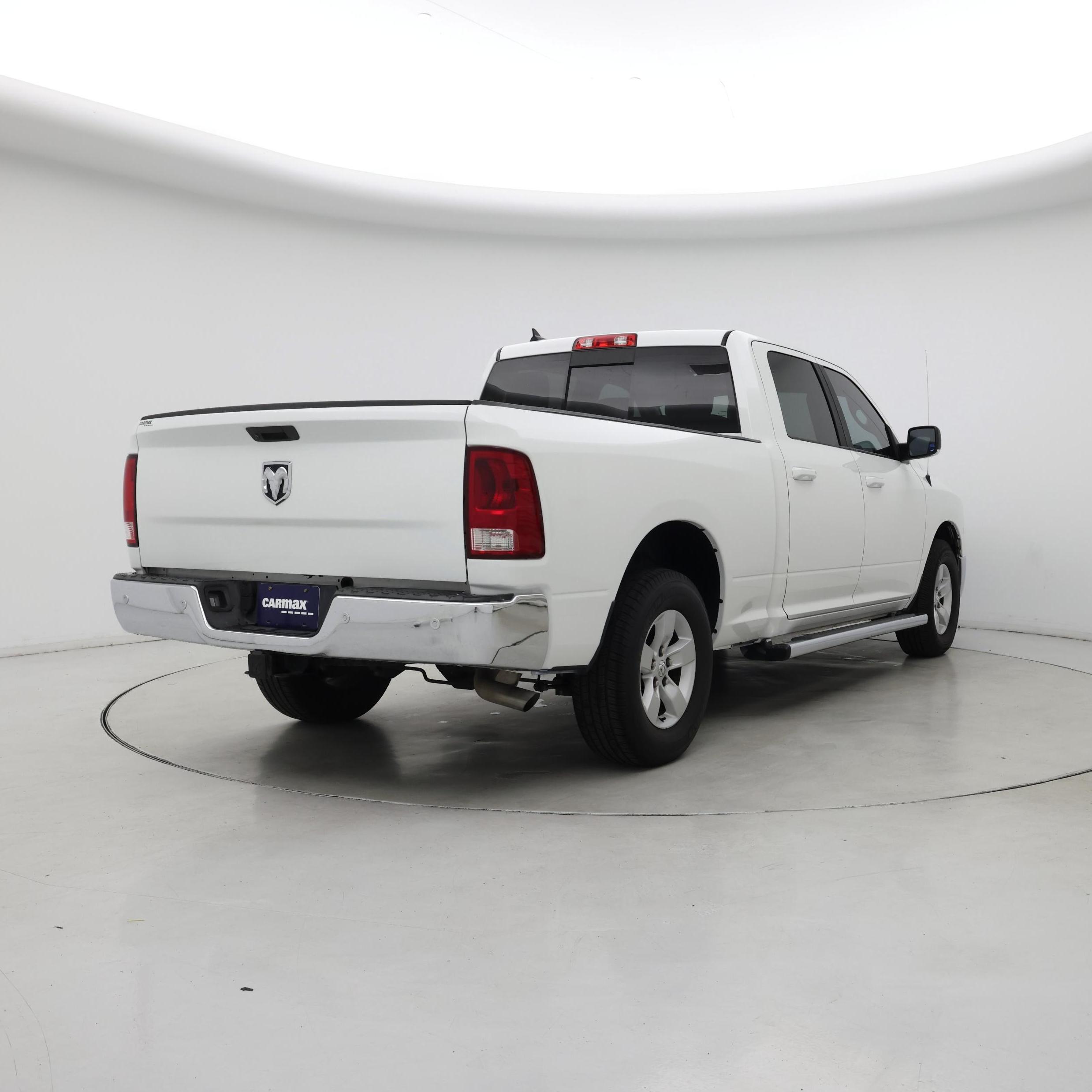 Thumbnail: 2020 RAM 1500 Classic - 8
