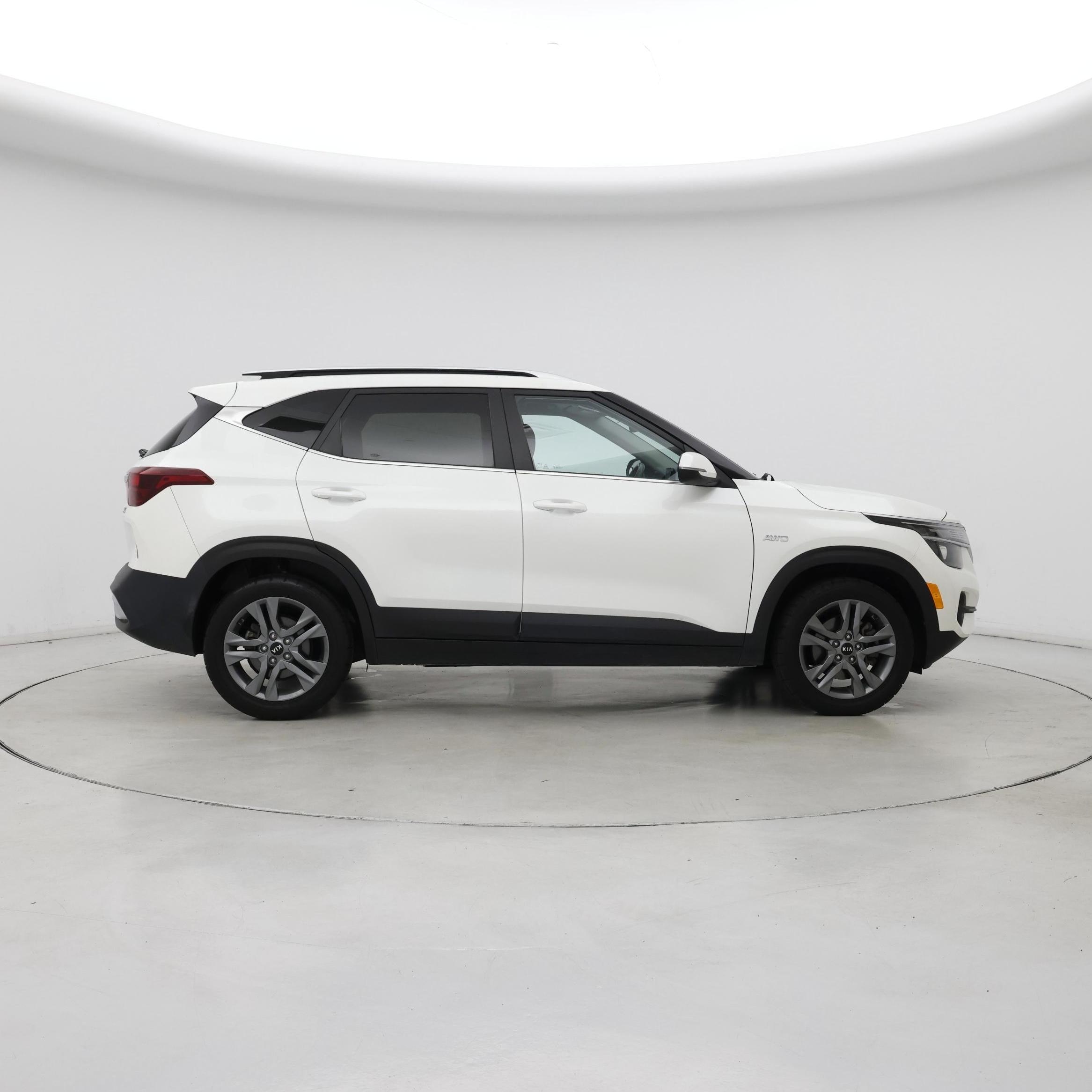 Thumbnail: 2021 Kia Seltos - 7