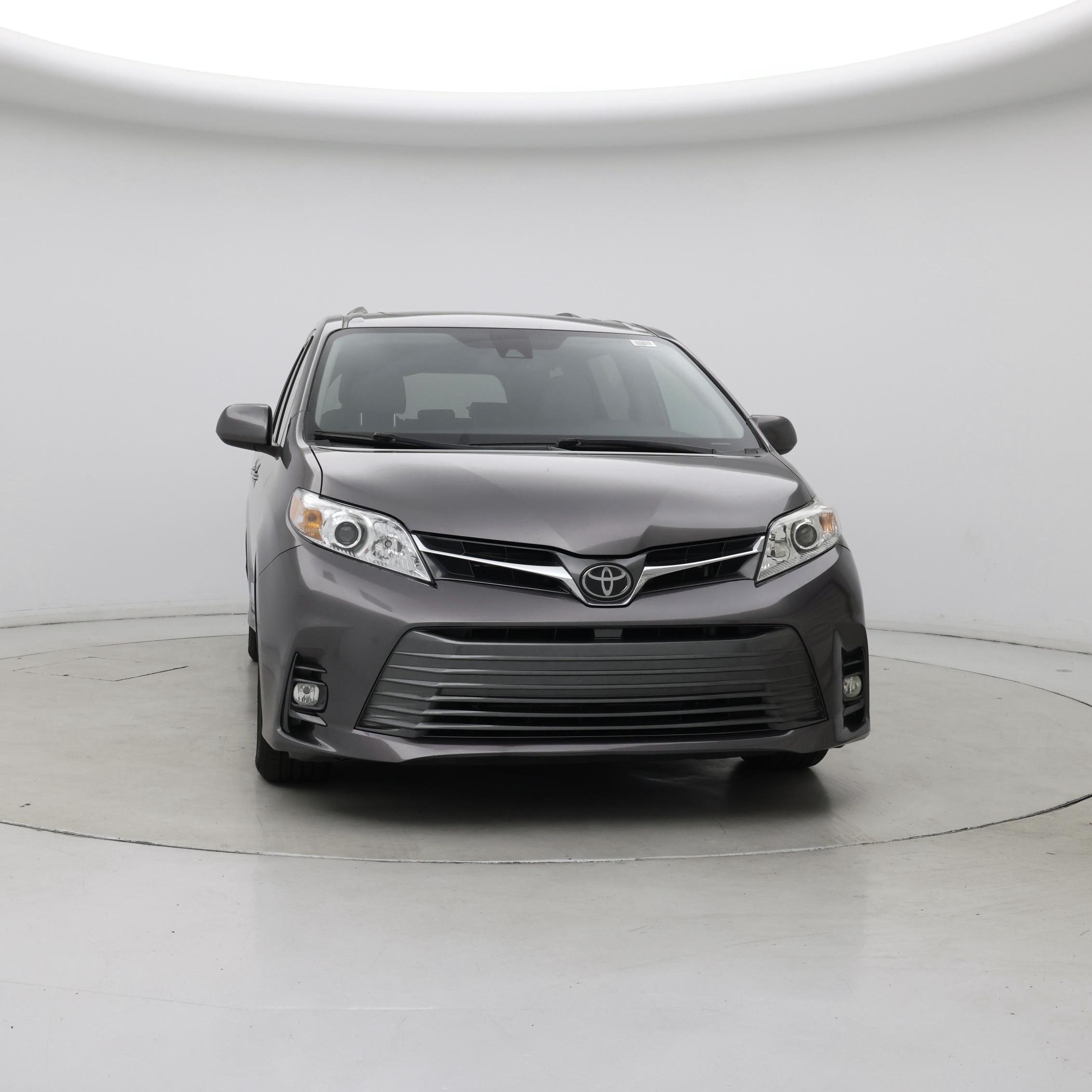Thumbnail: 2019 Toyota Sienna - 5