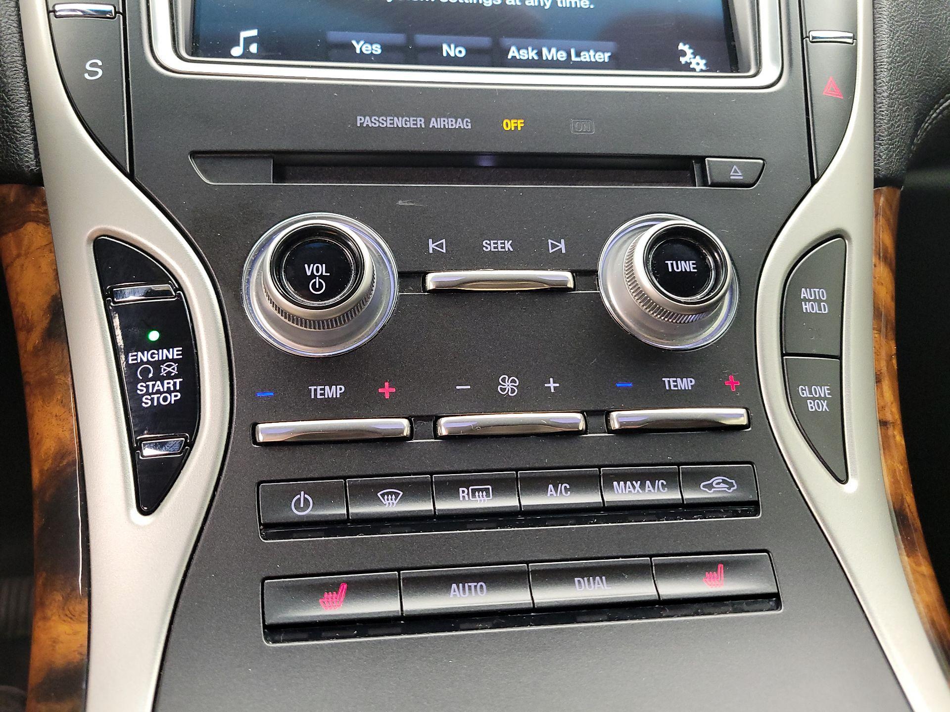 Thumbnail: 2016 Lincoln MKX - 17