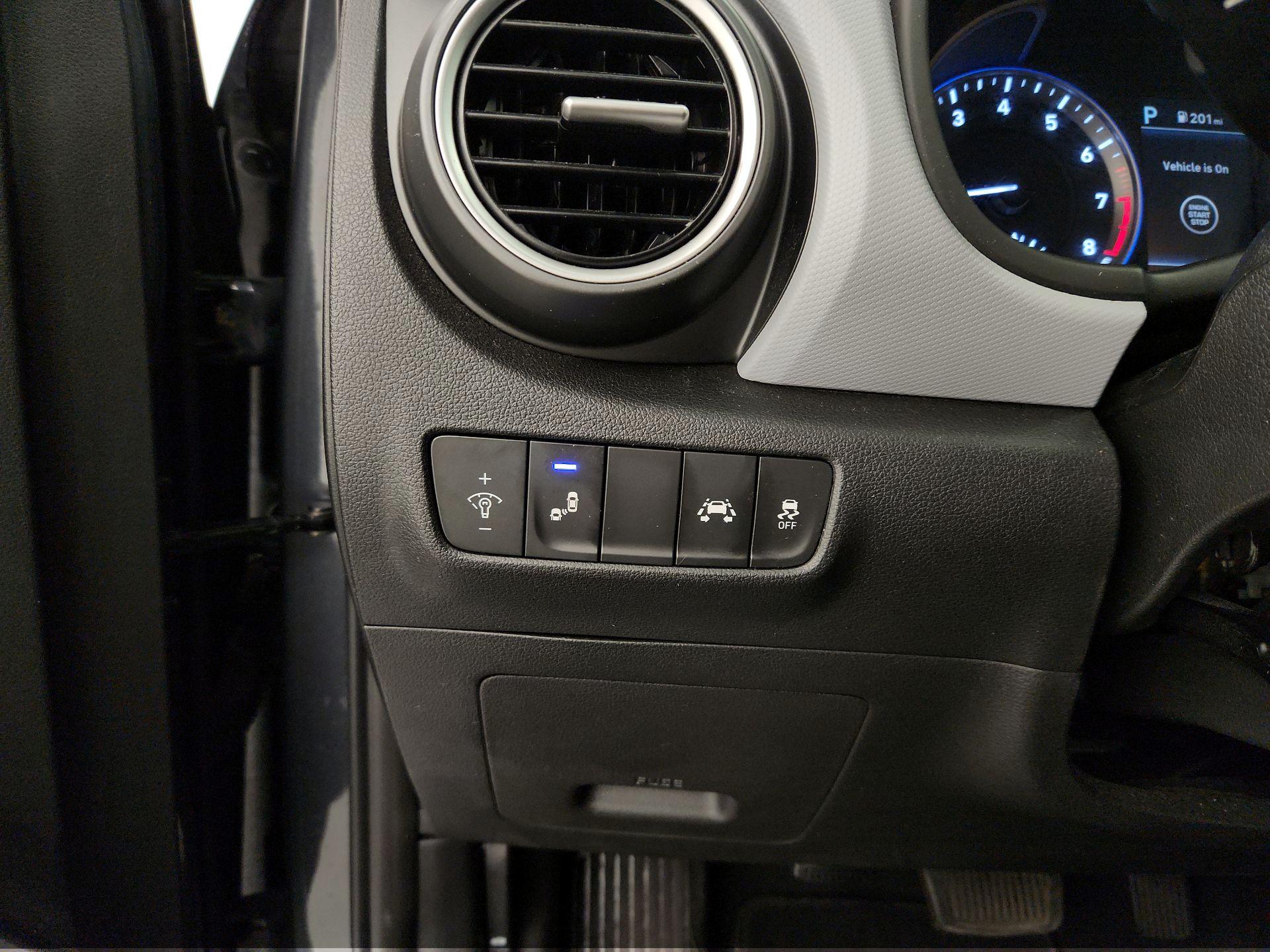 Thumbnail: 2021 Hyundai Kona - 13