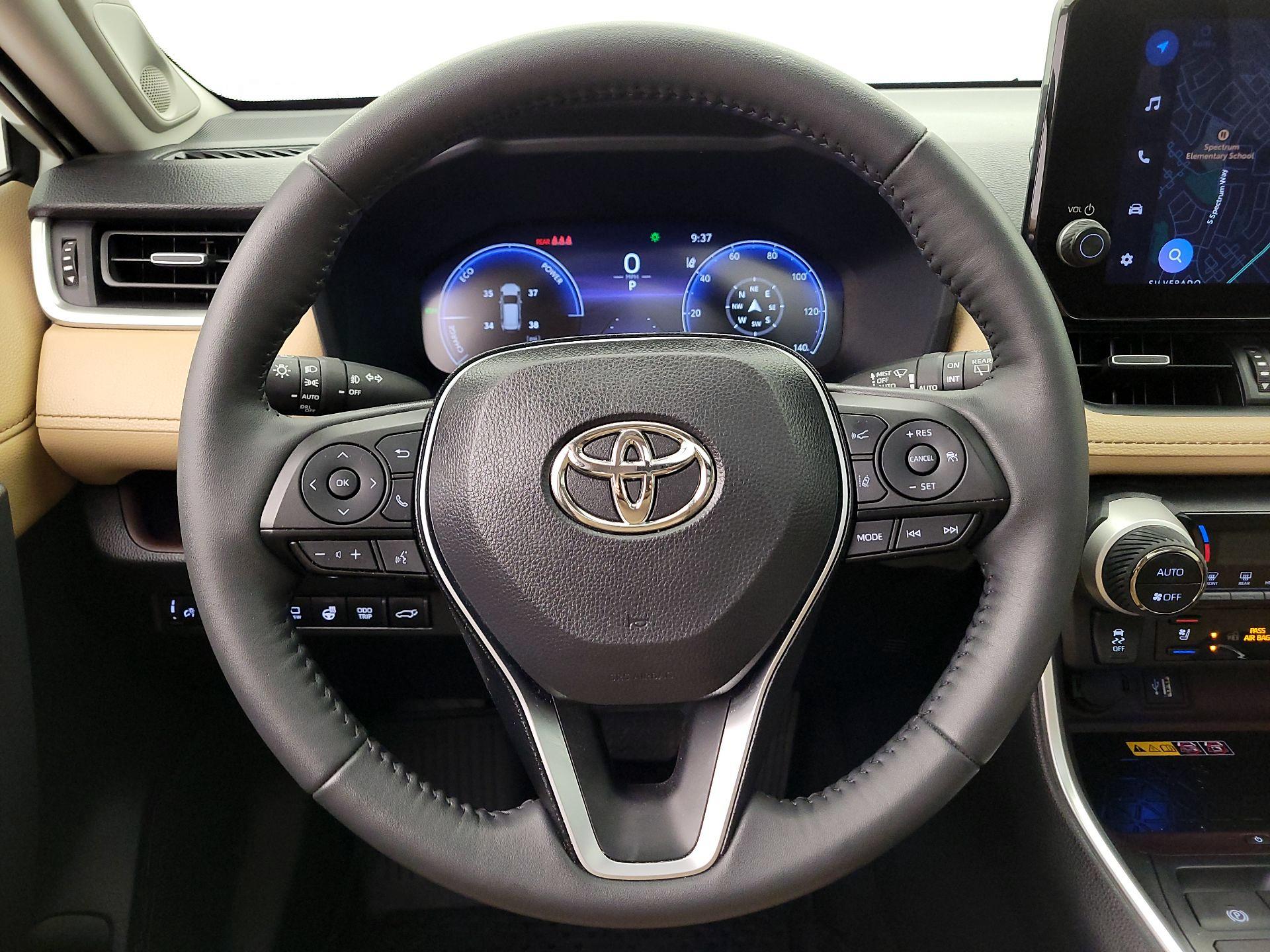 Thumbnail: 2024 Toyota RAV4 - 10