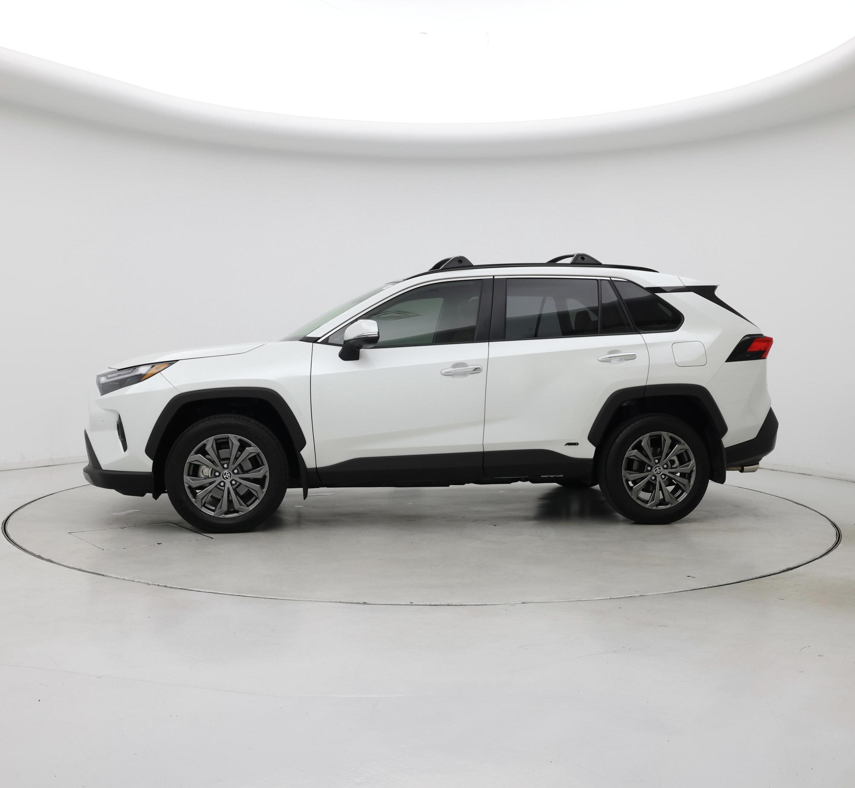 Thumbnail: 2024 Toyota RAV4 - 3