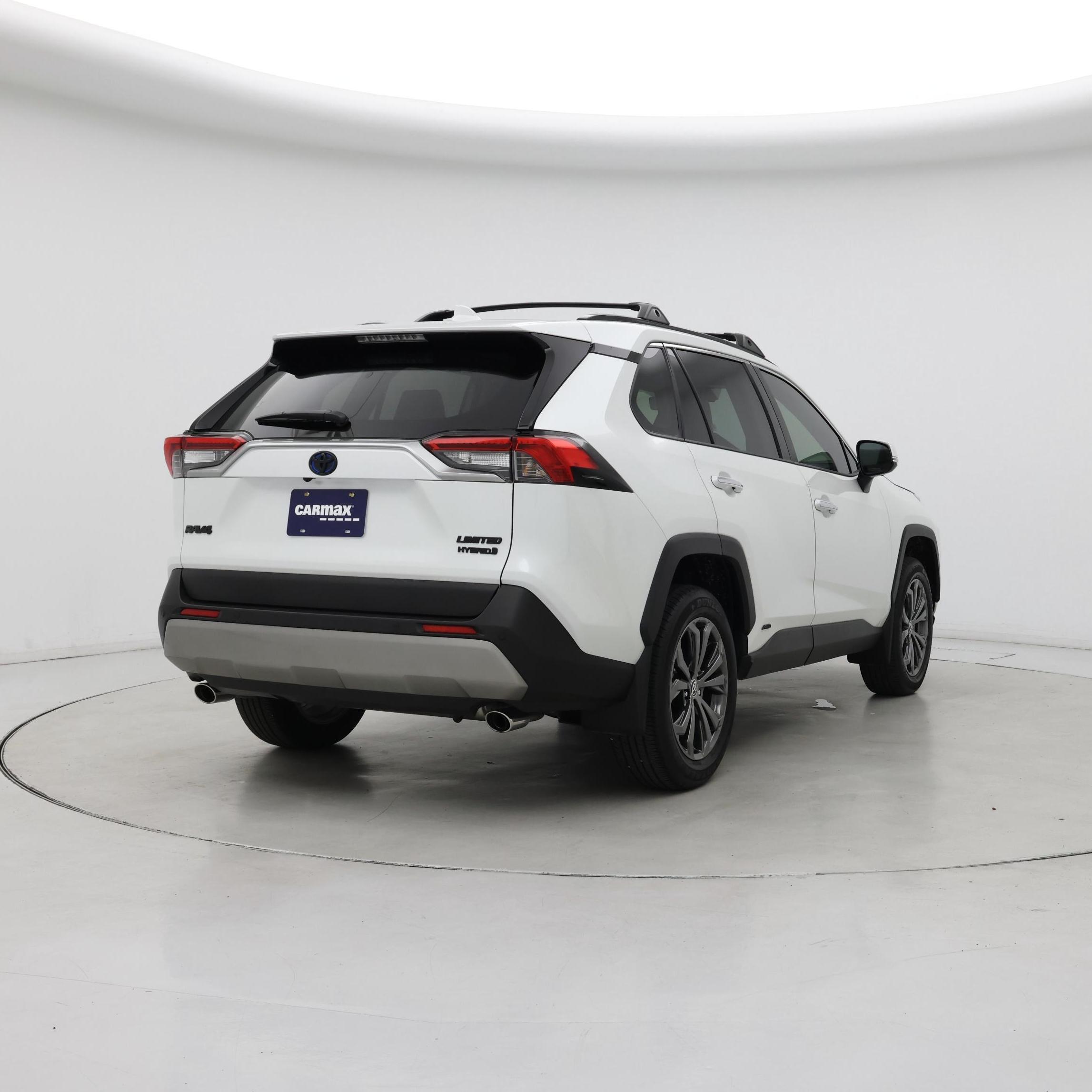 Thumbnail: 2024 Toyota RAV4 - 8
