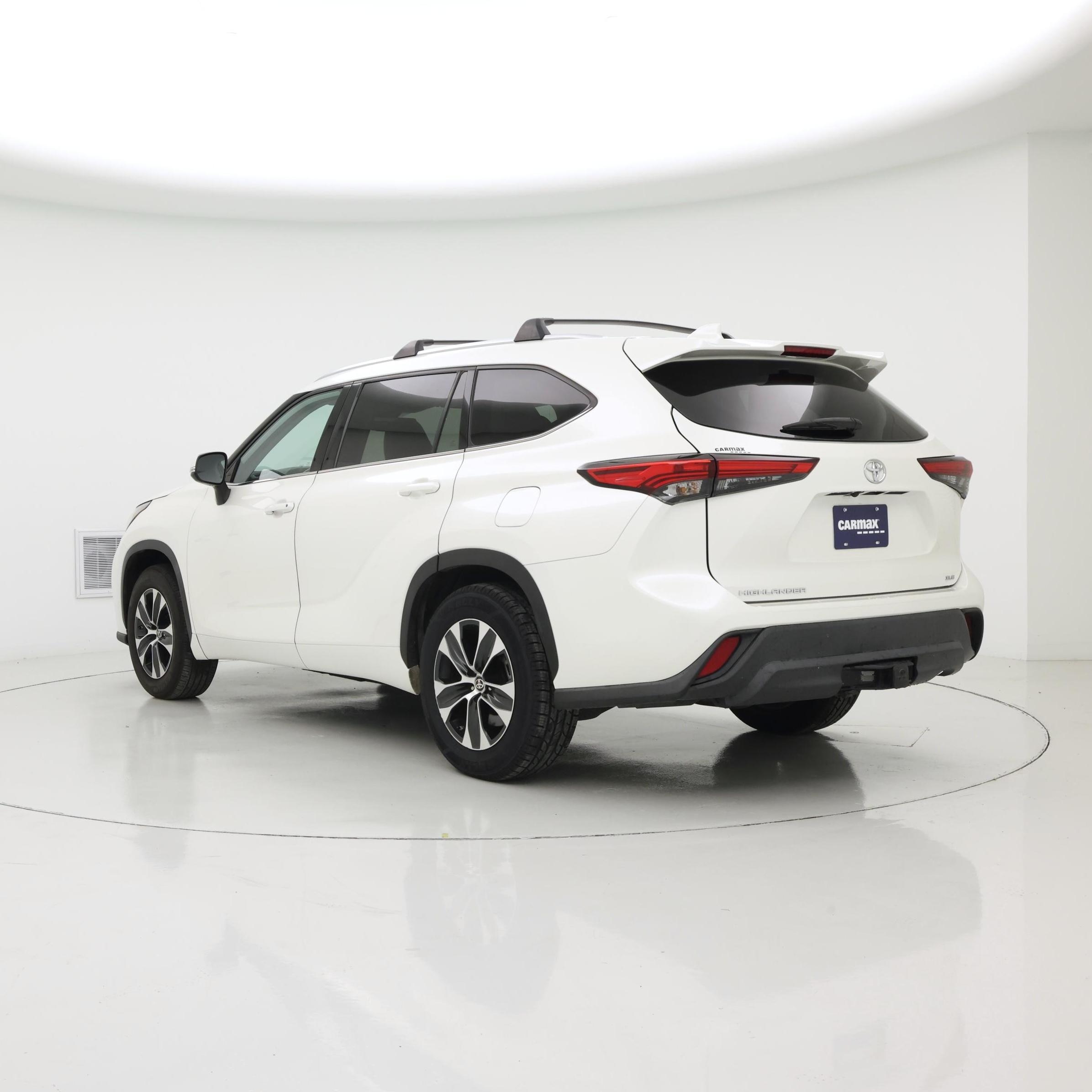 Thumbnail: 2020 Toyota Highlander - 2