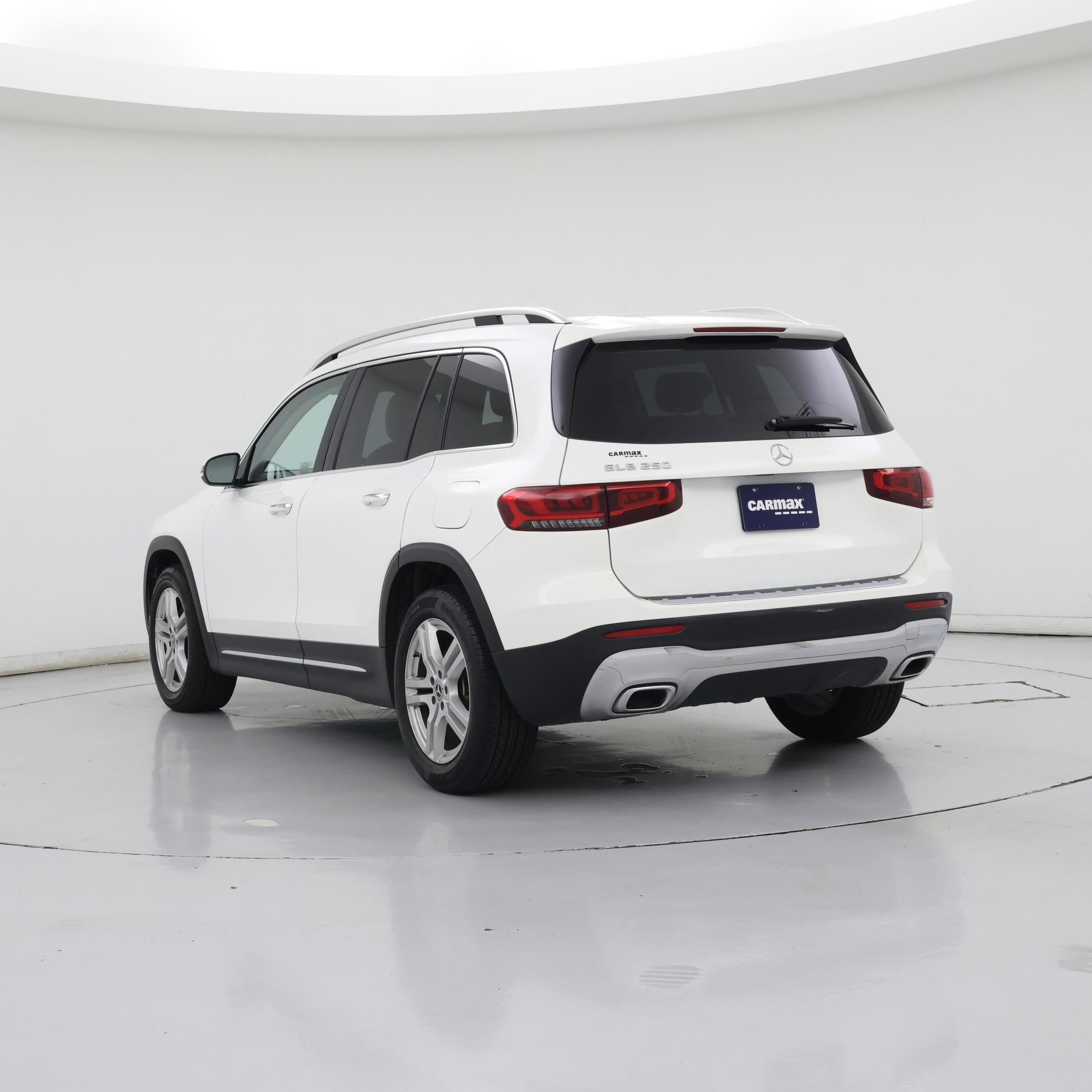 Thumbnail: 2023 Mercedes-Benz GLB - 2