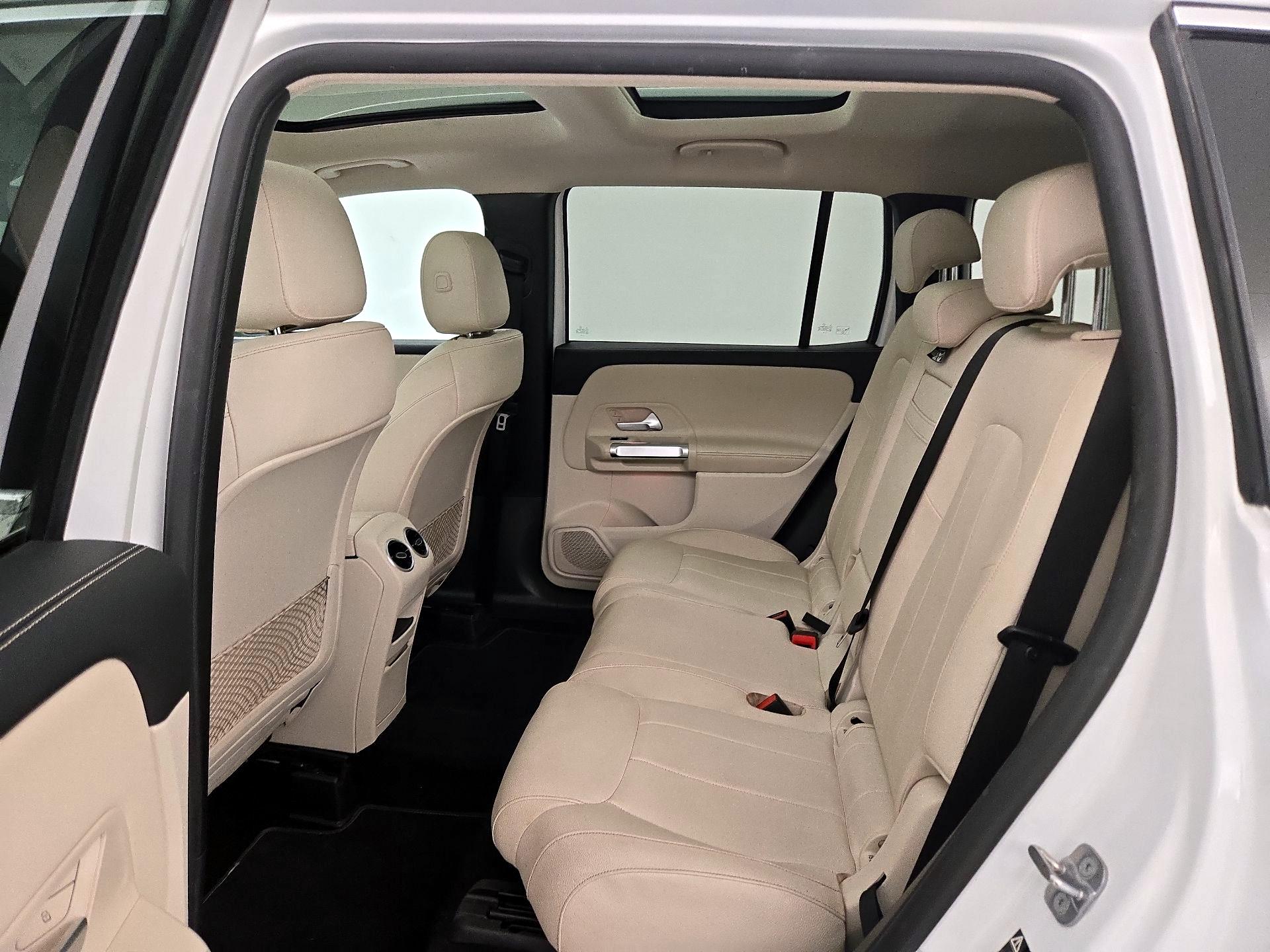 Thumbnail: 2023 Mercedes-Benz GLB - 20
