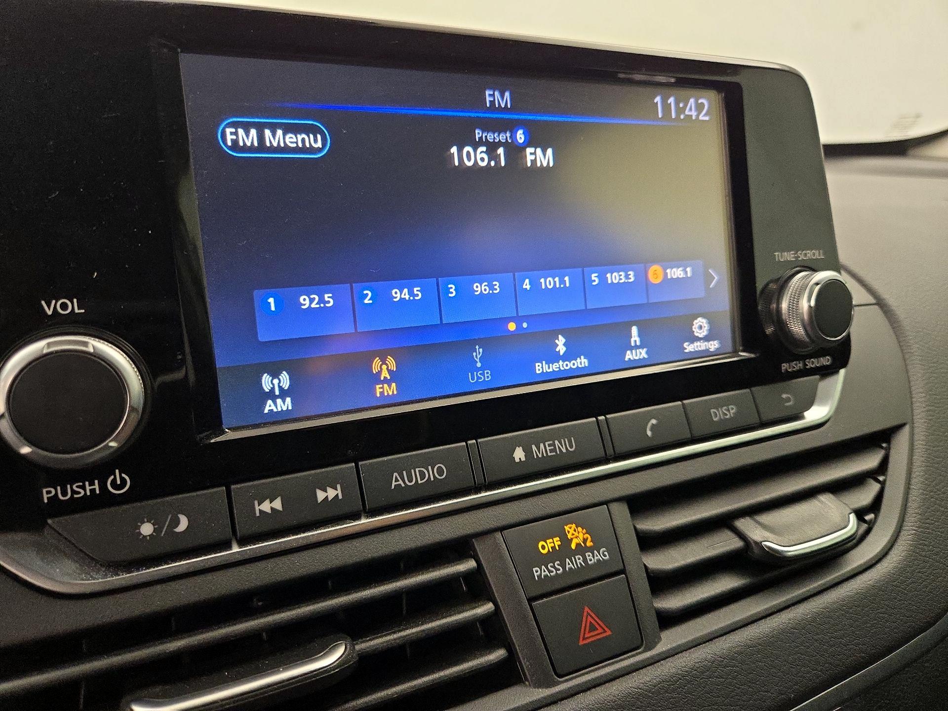 Thumbnail: 2021 Nissan Altima - 15