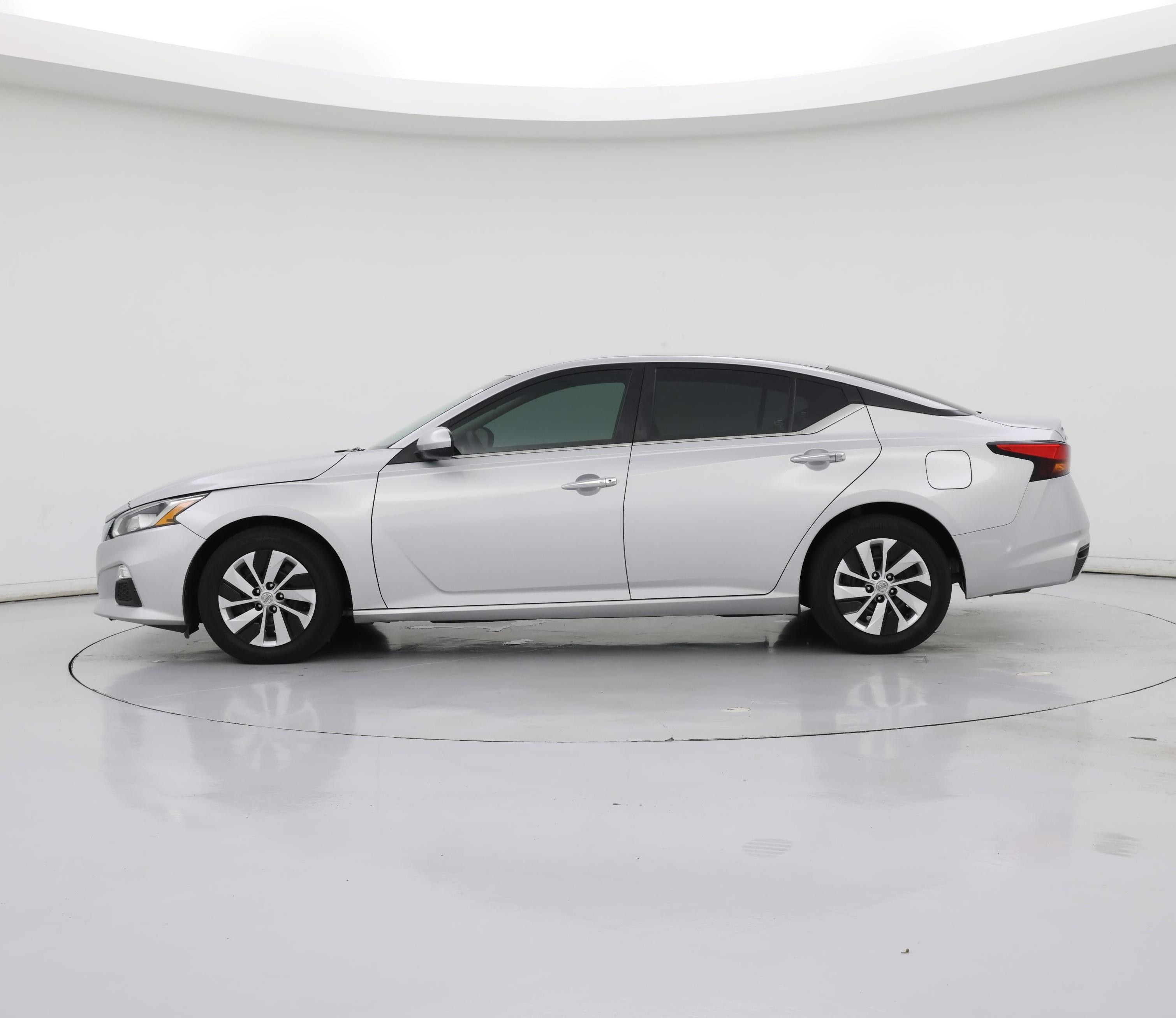 Thumbnail: 2021 Nissan Altima - 3