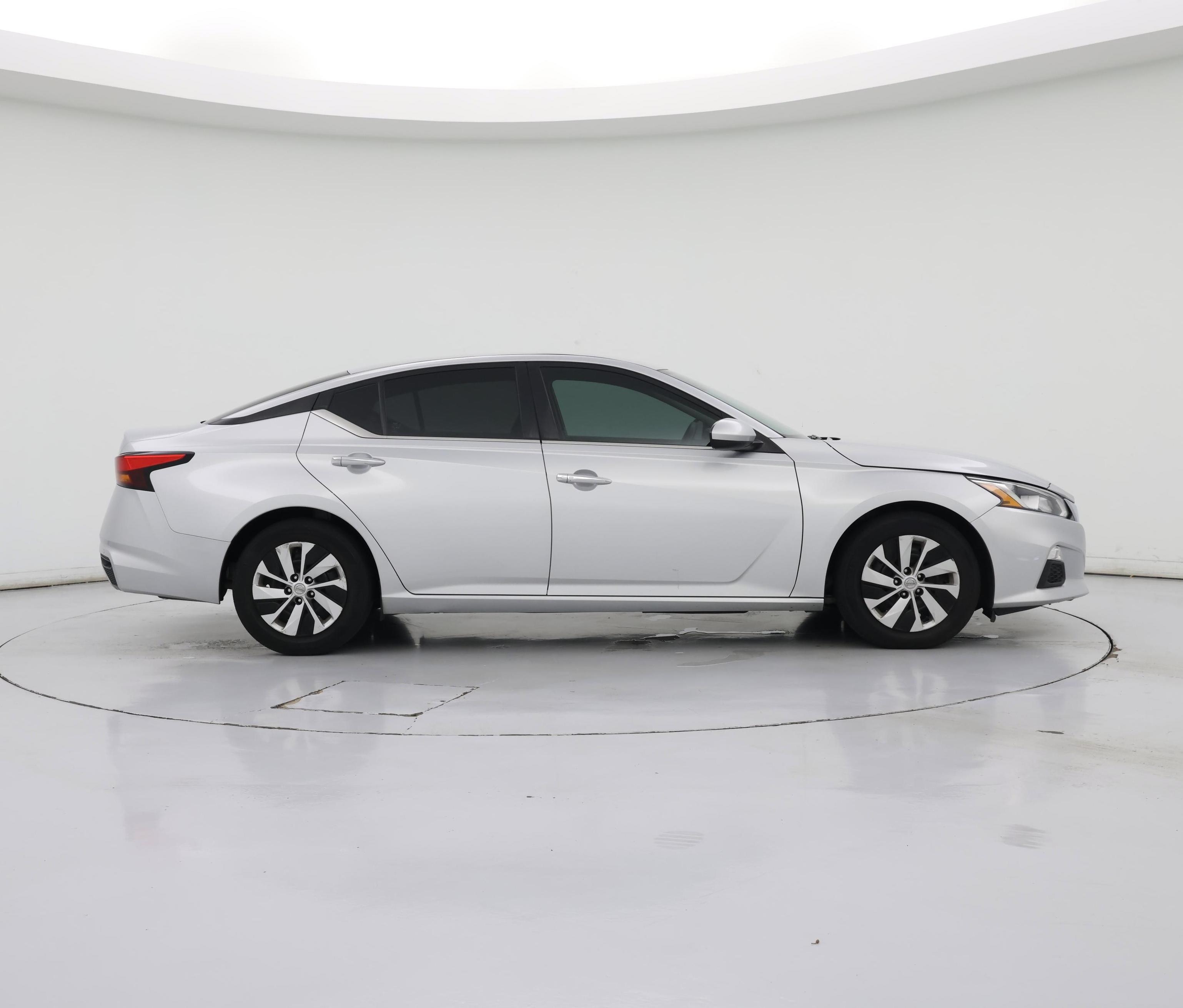 Thumbnail: 2021 Nissan Altima - 7