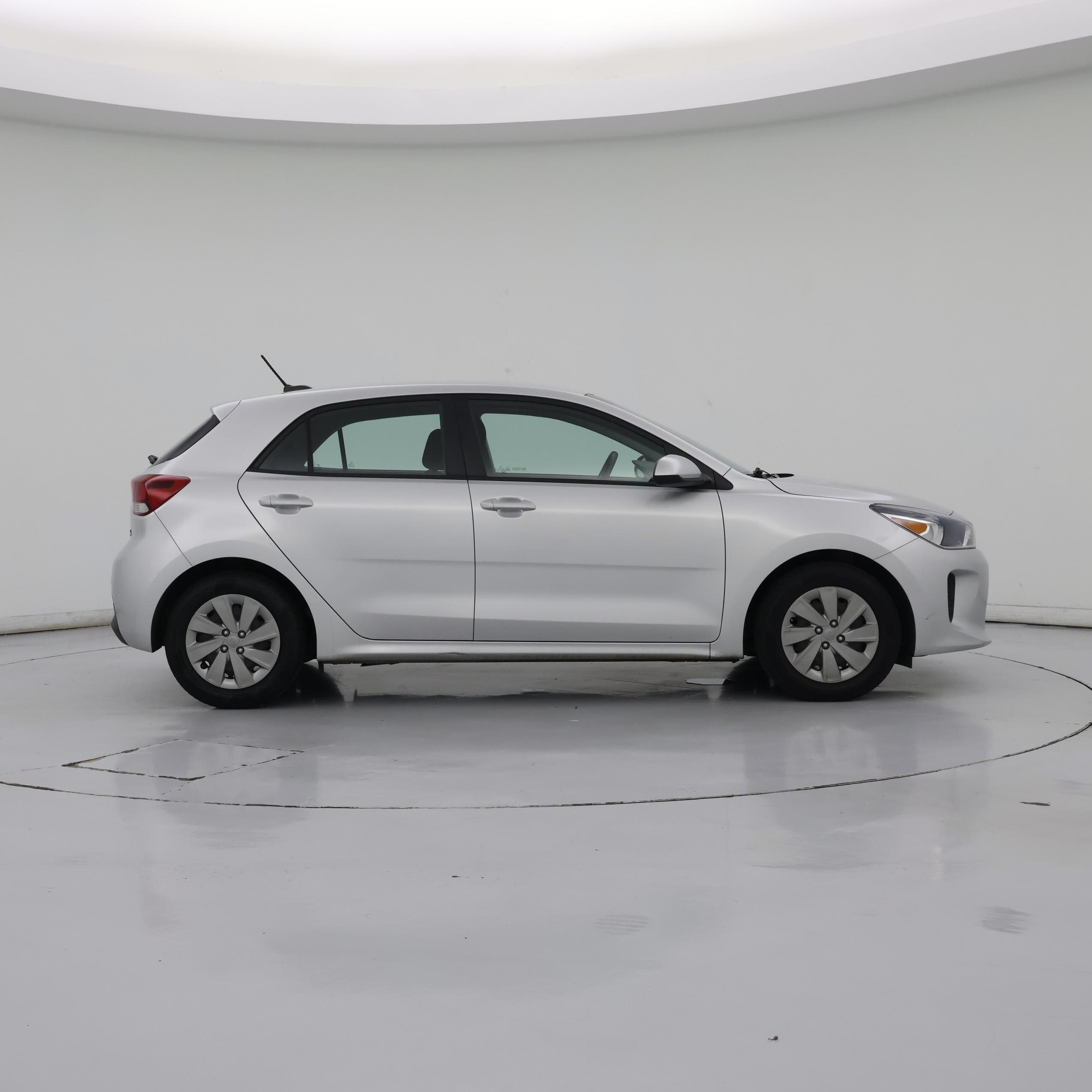 Thumbnail: 2020 Kia Rio5 - 7