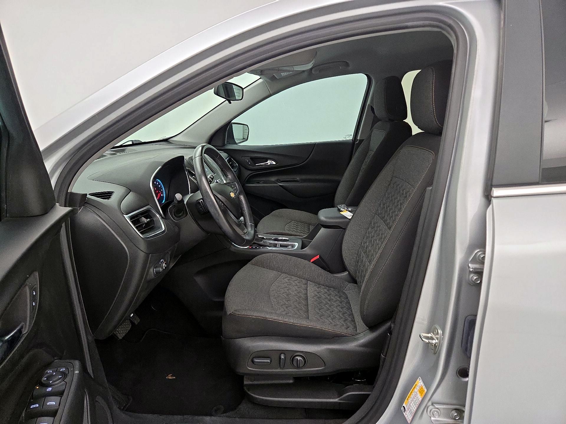 Thumbnail: 2022 Chevrolet Equinox - 11