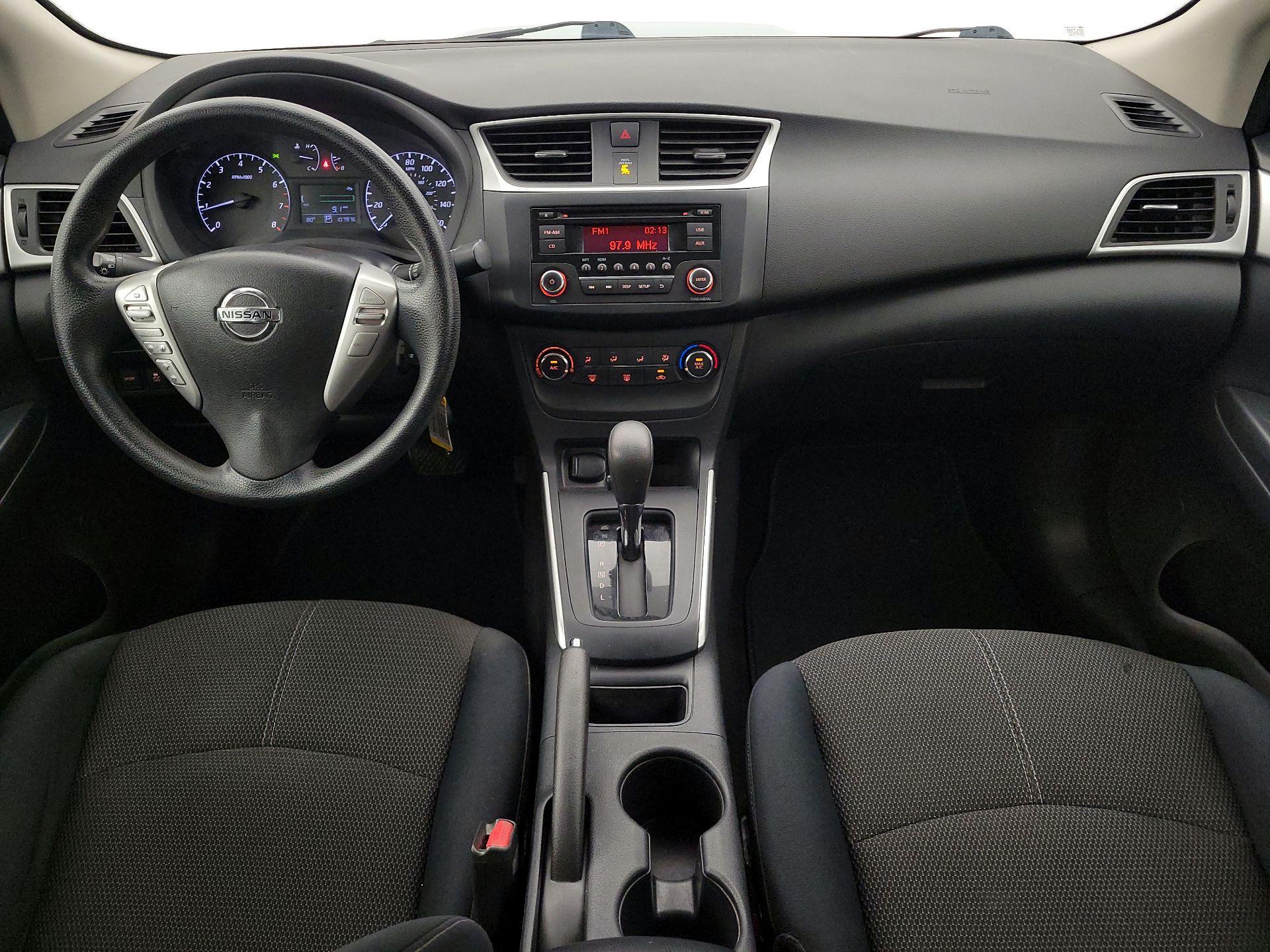 Thumbnail: 2017 Nissan Sentra - 9