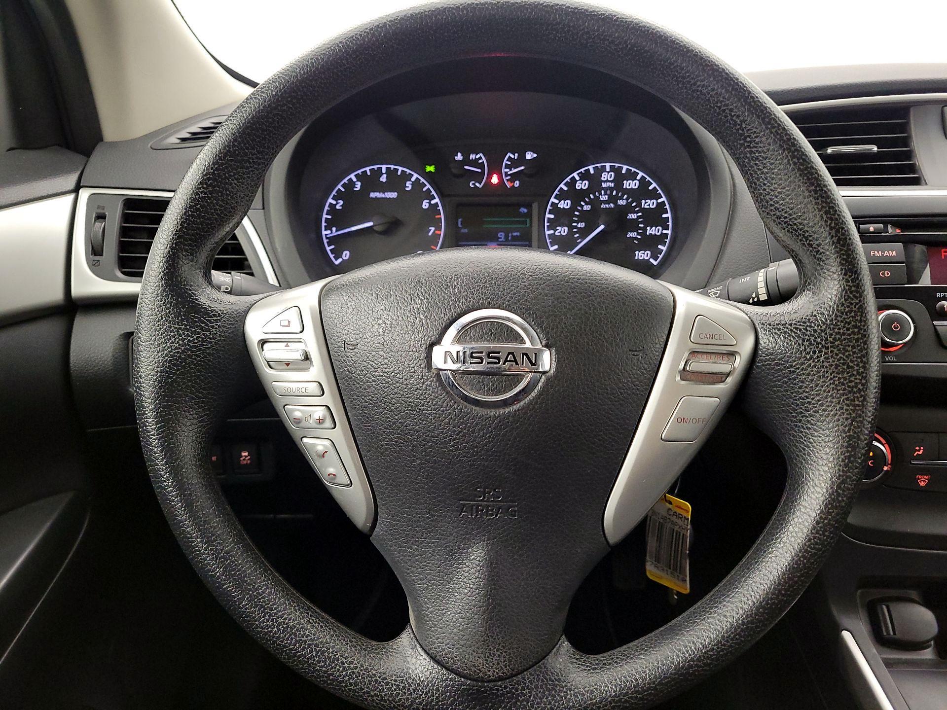 Thumbnail: 2017 Nissan Sentra - 10