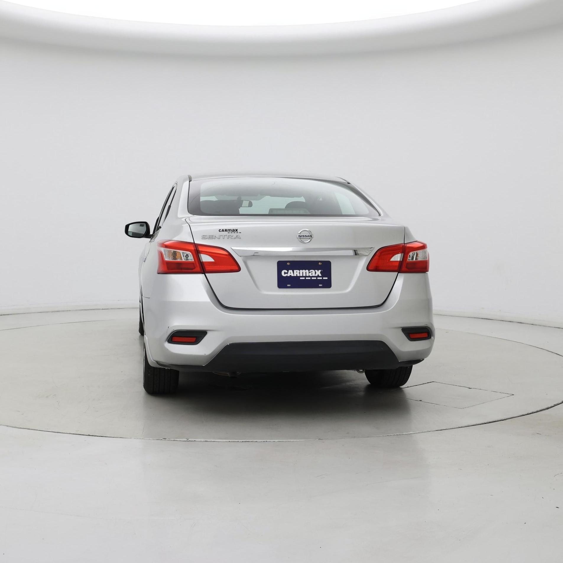 Thumbnail: 2017 Nissan Sentra - 6