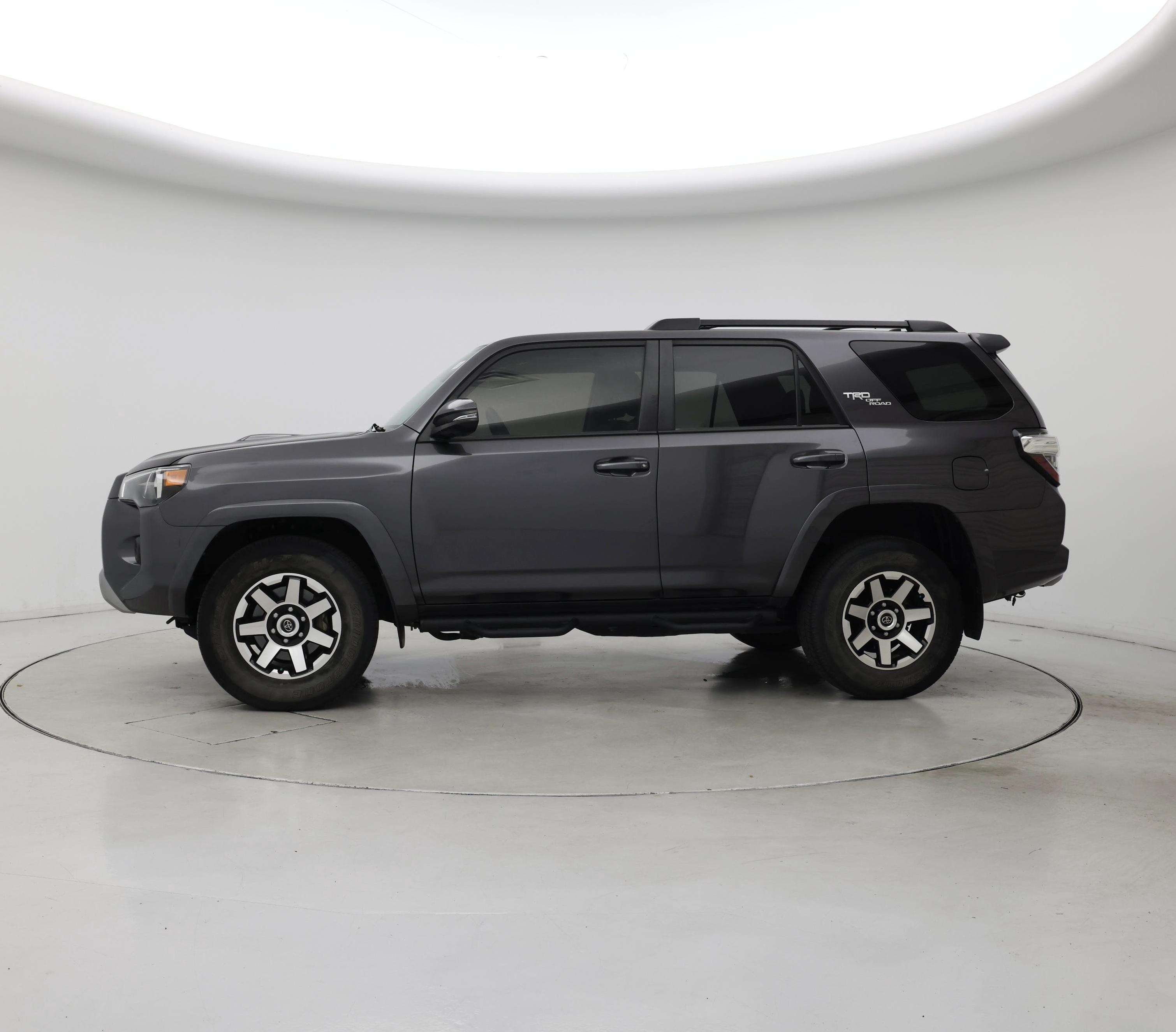 Thumbnail: 2022 Toyota 4Runner - 3